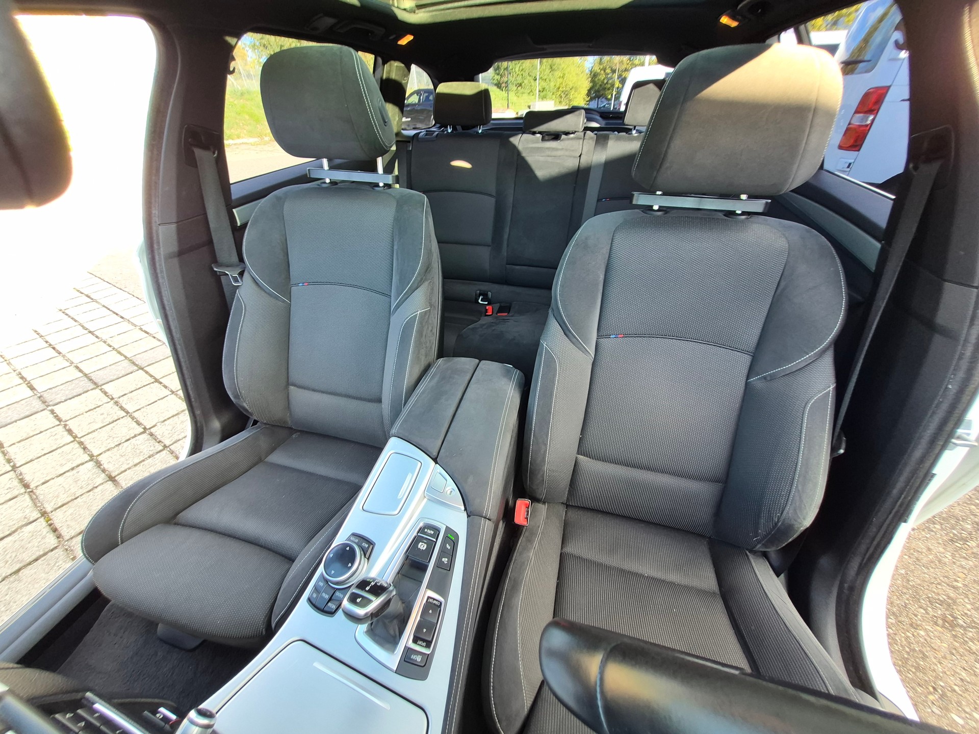 BMW 530d xDrive-image-4