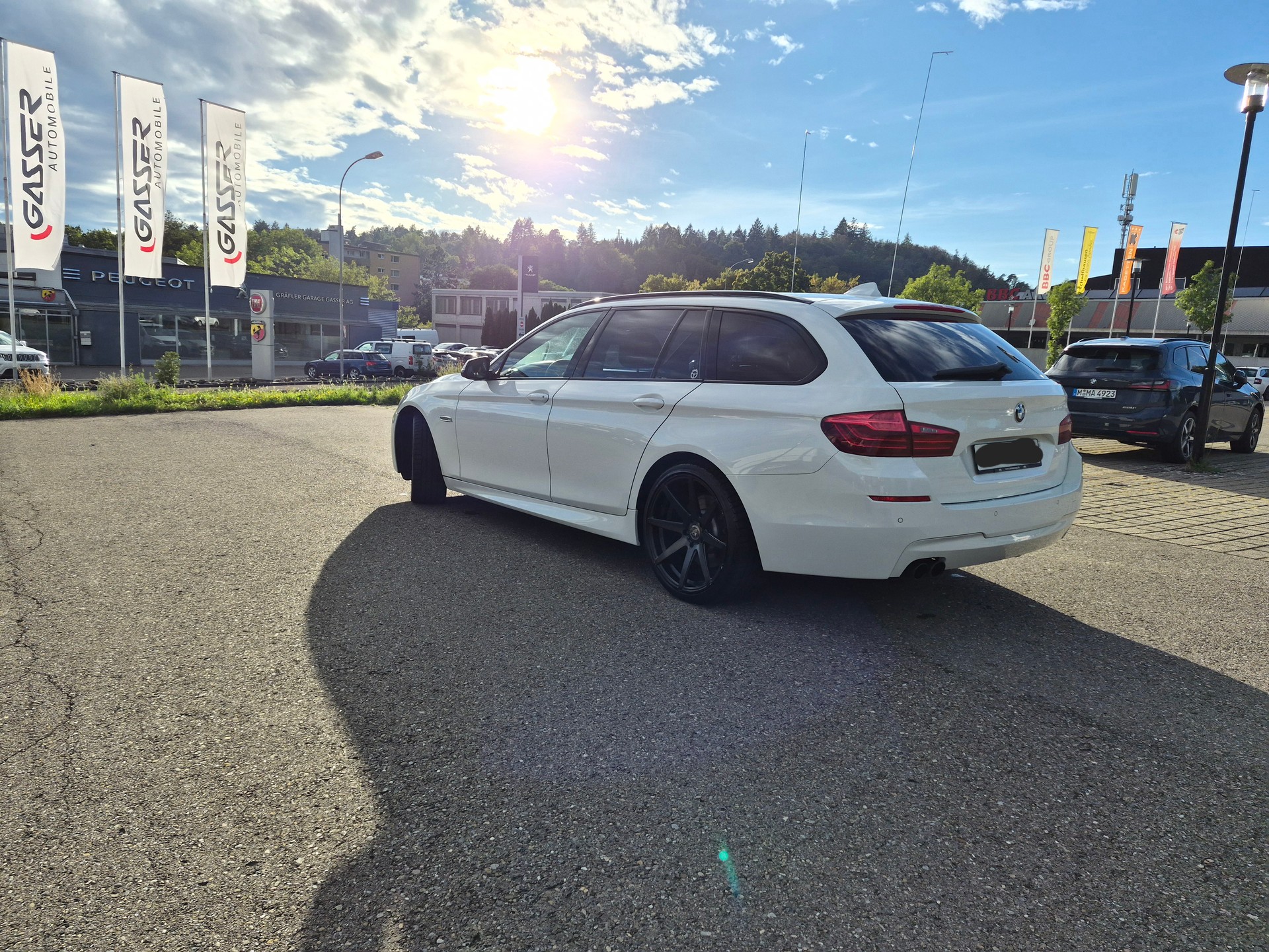 BMW 530d xDrive-image-1