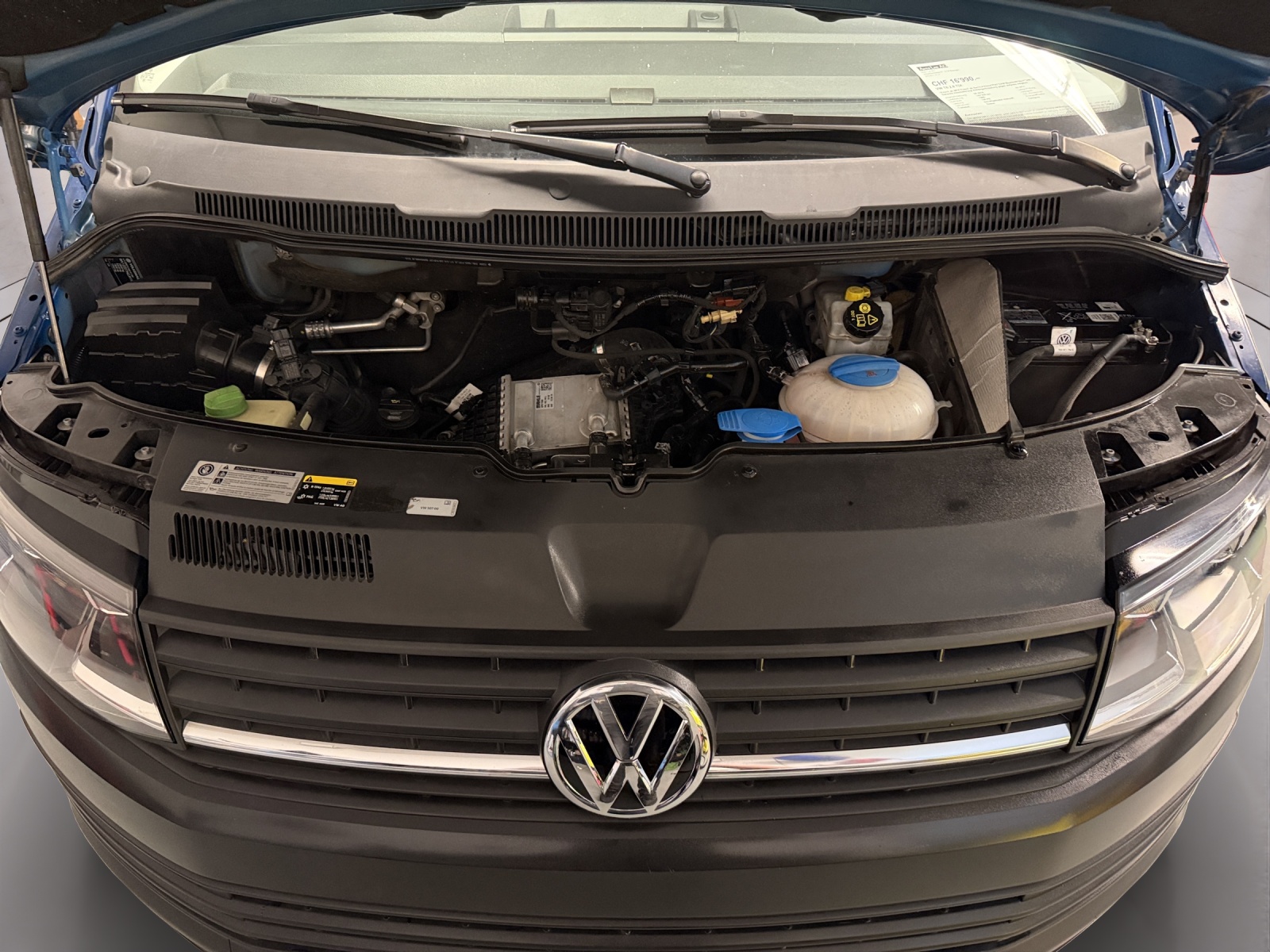 VW VW T6 2.0 TDI Transporter-image-18
