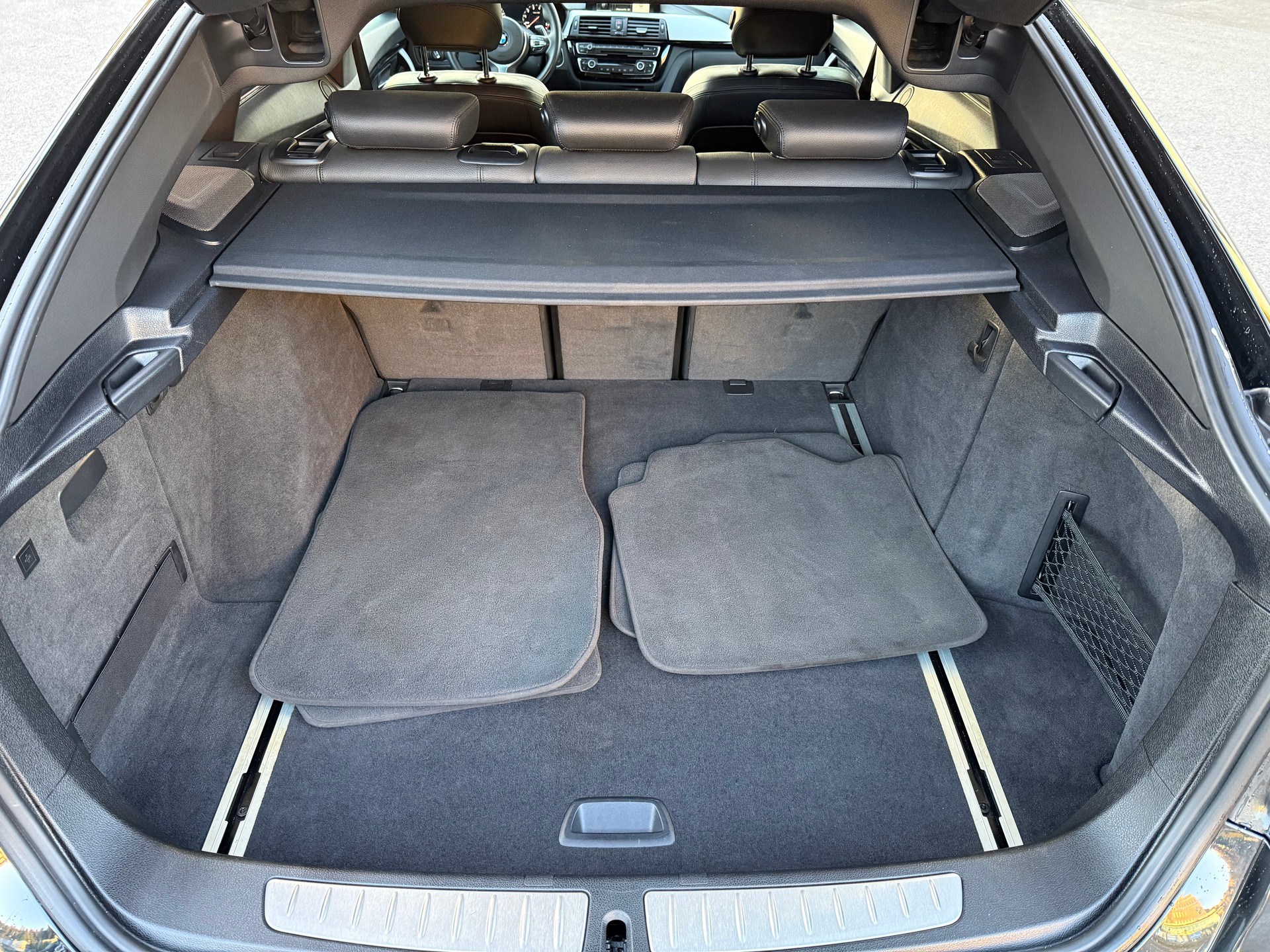 BMW 330i GT xDrive M Sport Steptronic-image-16