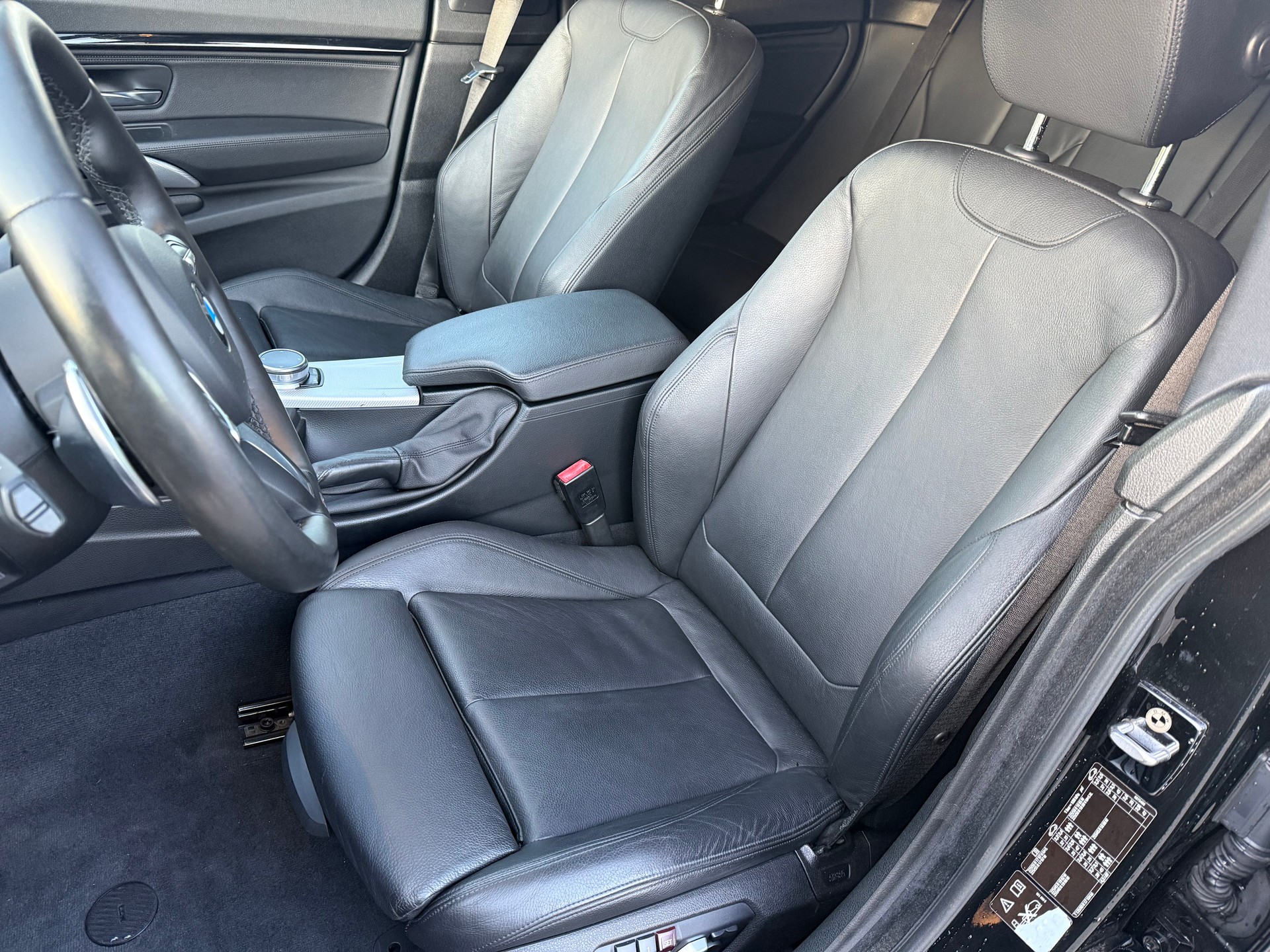 BMW 330i GT xDrive M Sport Steptronic-image-9