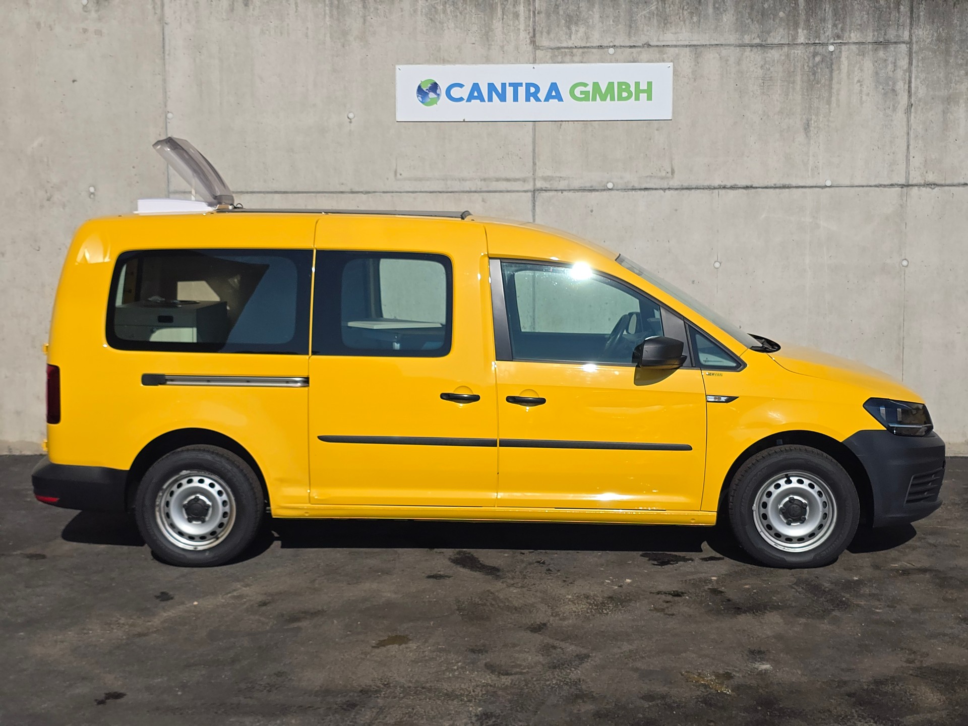 VW GEOVAN L - 102 PS - Benzin - Klima - PDC - DAB+ - 2 x Schiebetür - grosses Fensterpaket-image-2