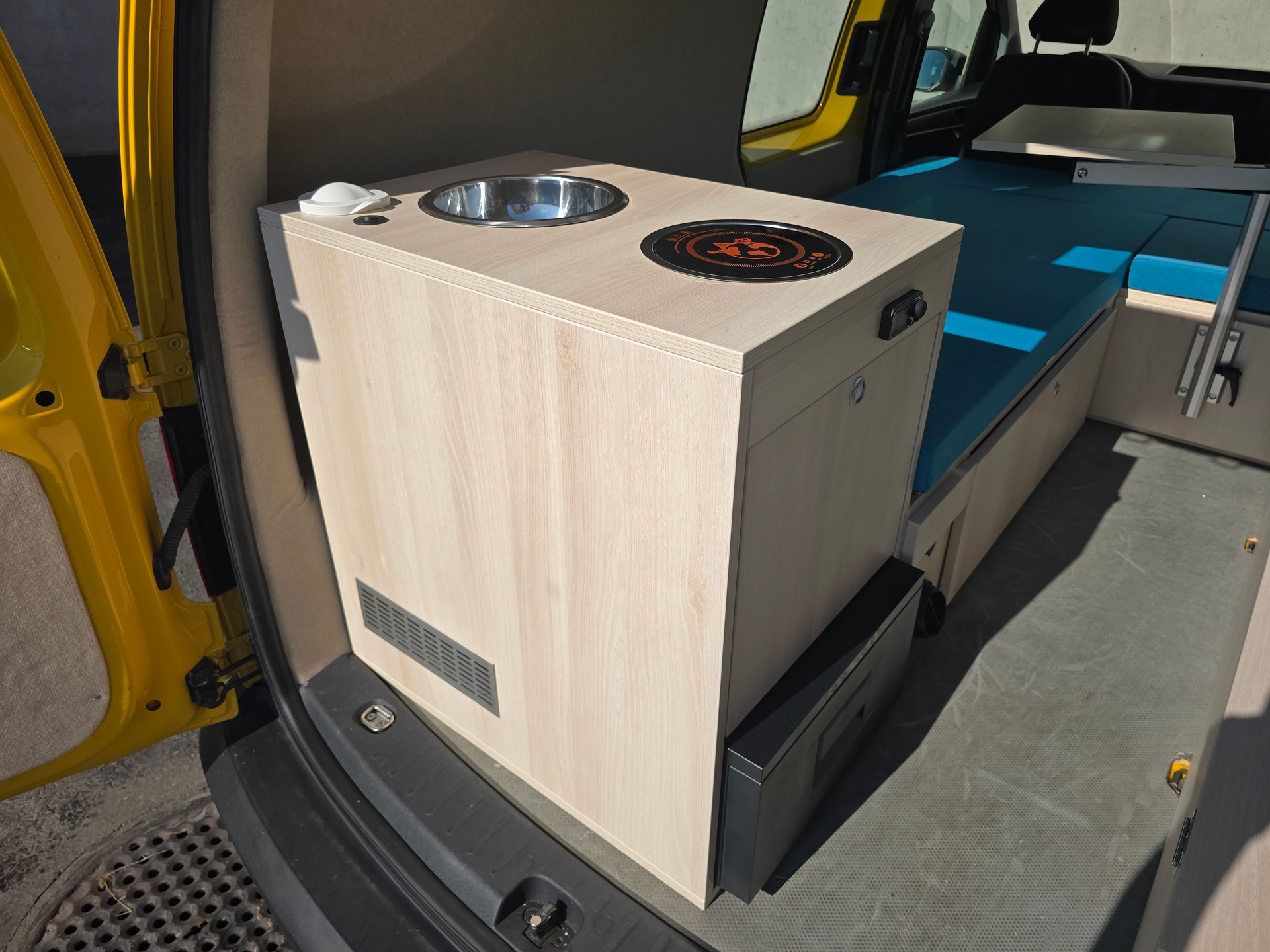 VW GEOVAN L - 102 PS - Benzin - Klima - PDC - DAB+ - 2 x Schiebetür - grosses Fensterpaket-image-11