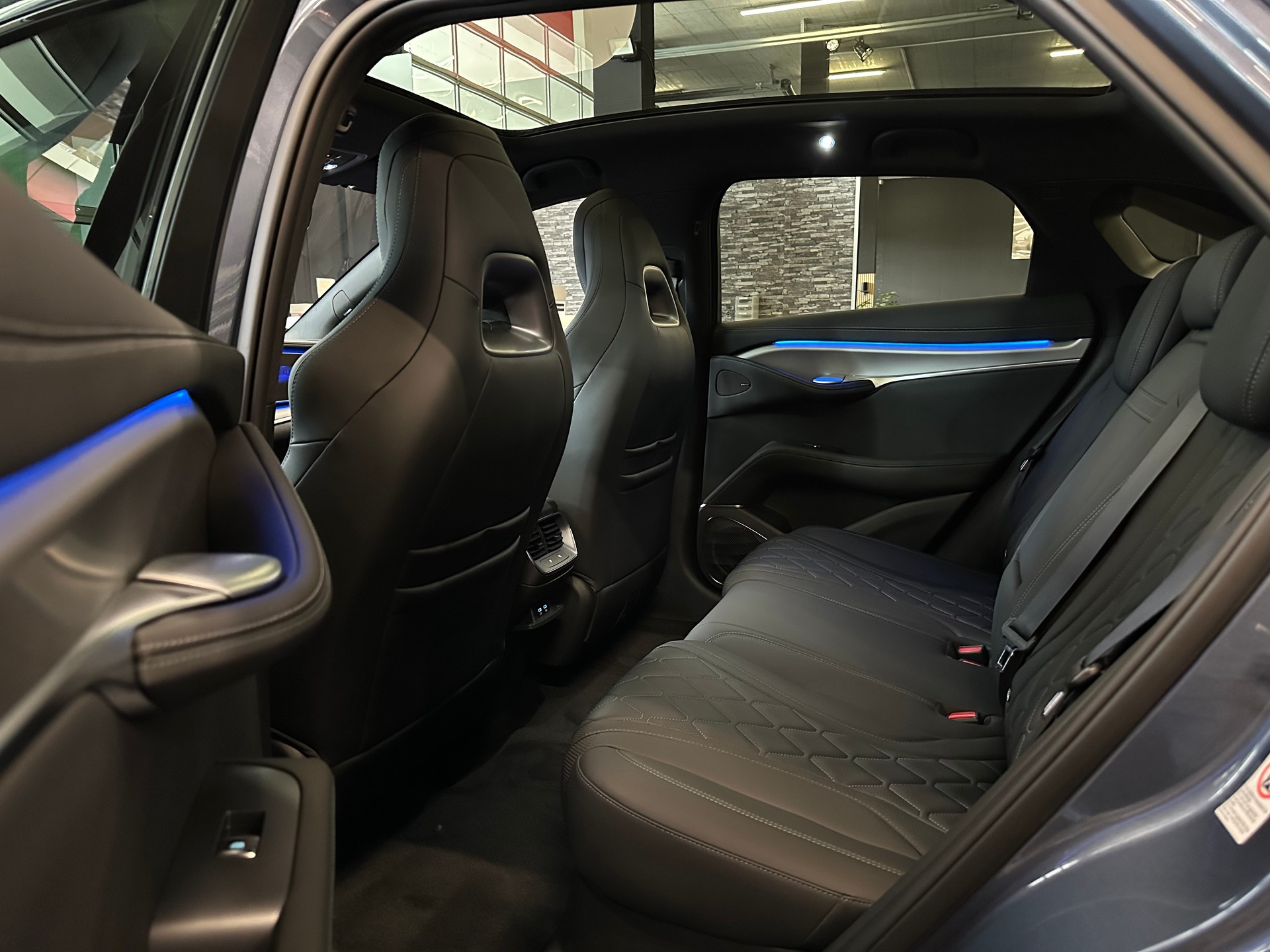 BYD Sealion 7 91,3 kWh Excellence AWD-image-9