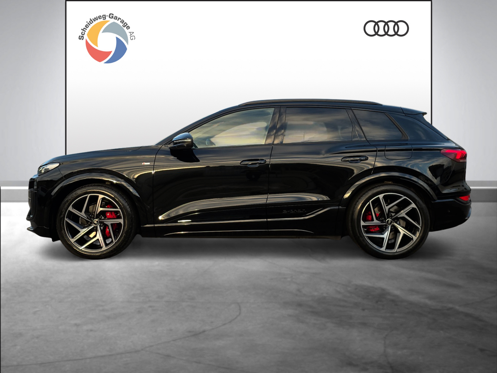 AUDI Q6 e-tron quattro-image-2