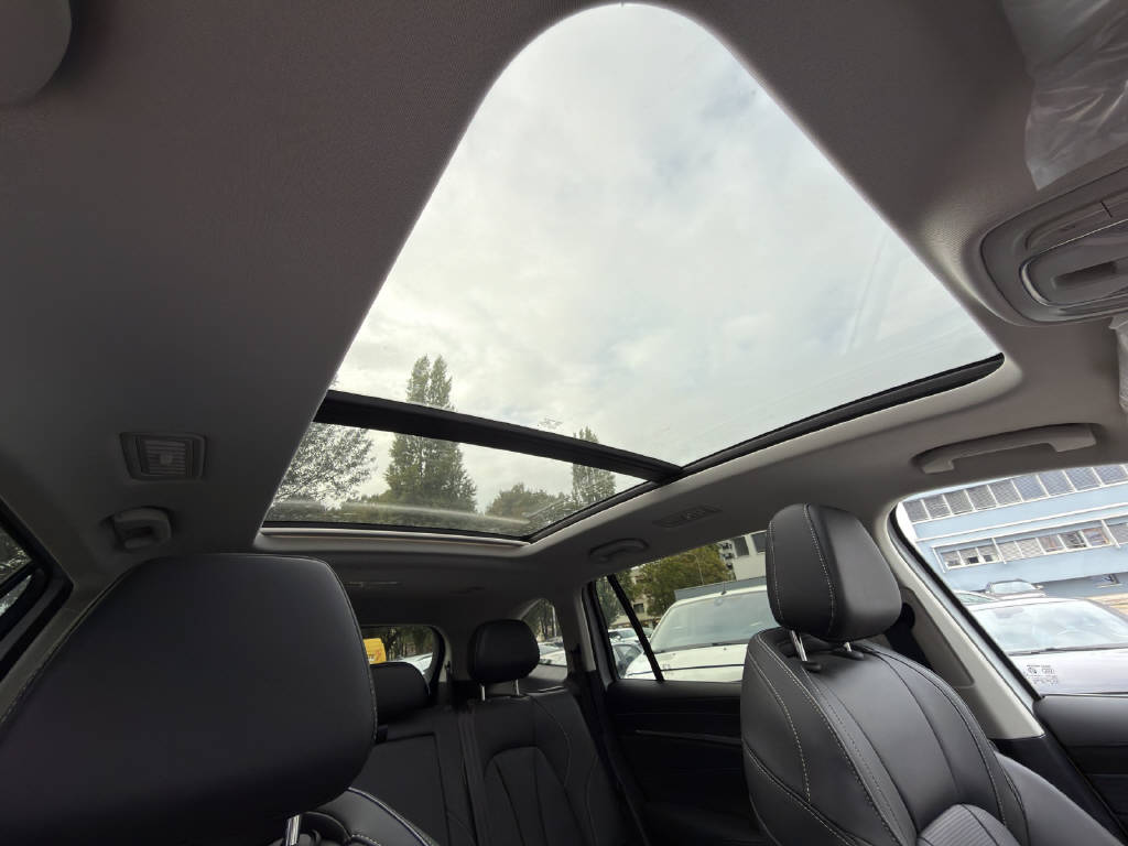 MG S9 1.5 PHEV Premium-image-11