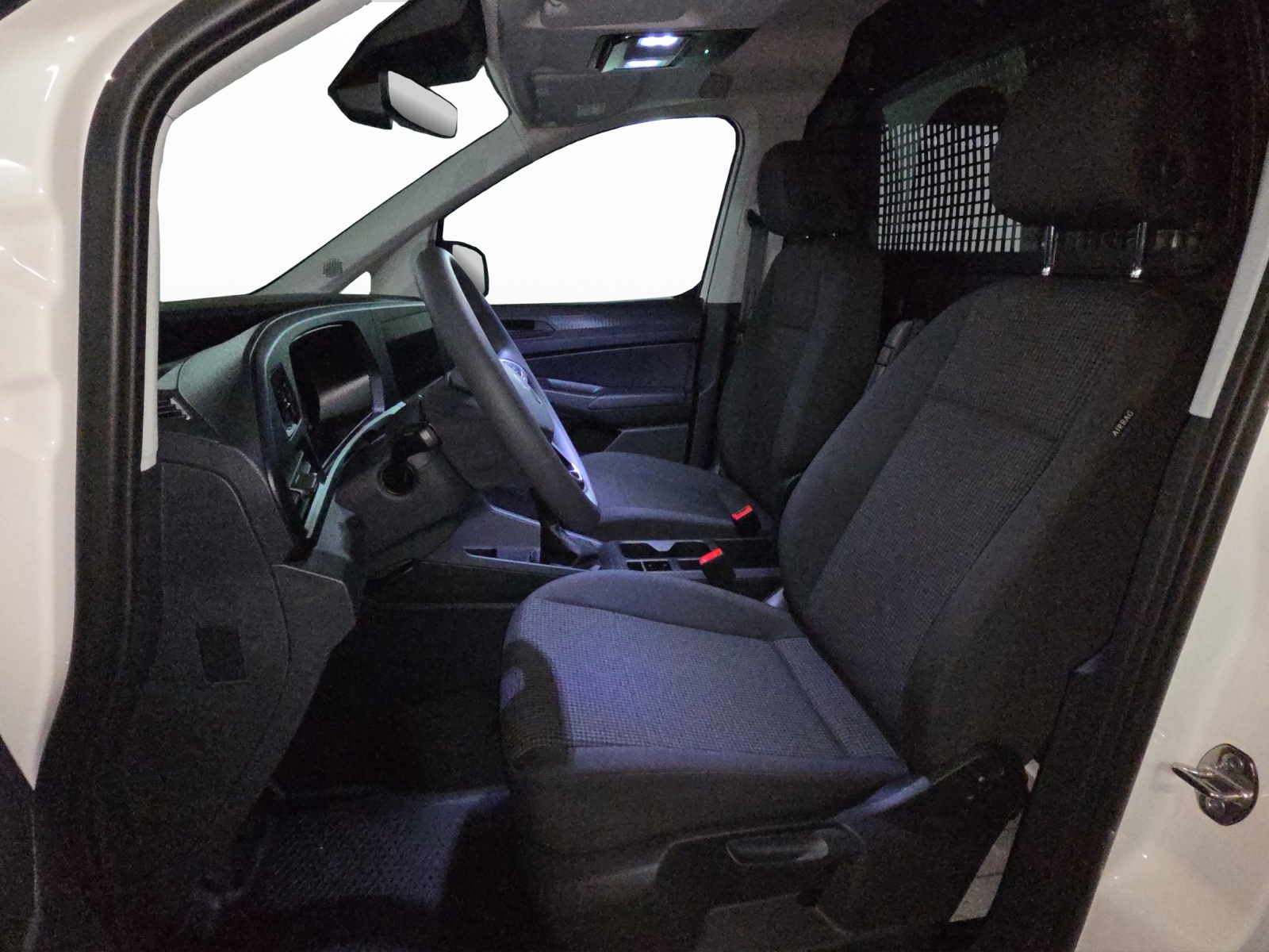 VW Caddy Cargo 2.0TDI Maxi 4Motion-image-4