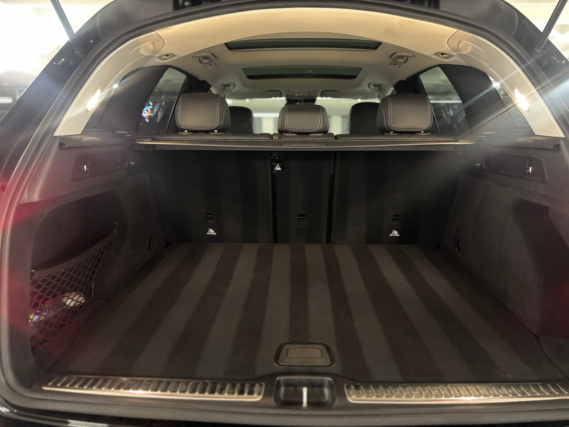MERCEDES-BENZ GLC 200 AMG Line 4m-image-4