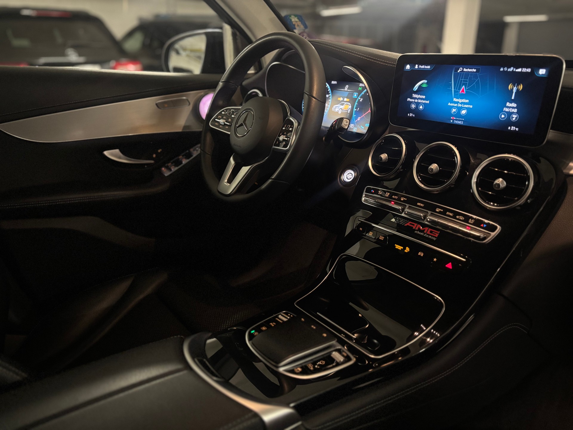 MERCEDES-BENZ GLC 200 AMG Line 4m-image-5