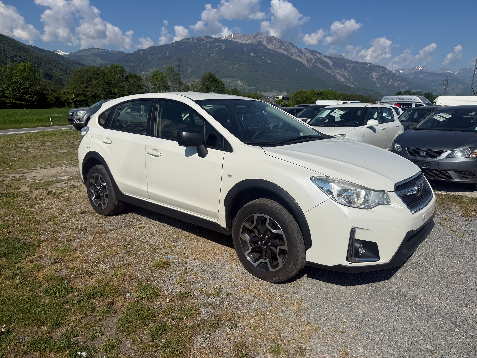 SUBARU XV 1.6 Swiss Two-image-1