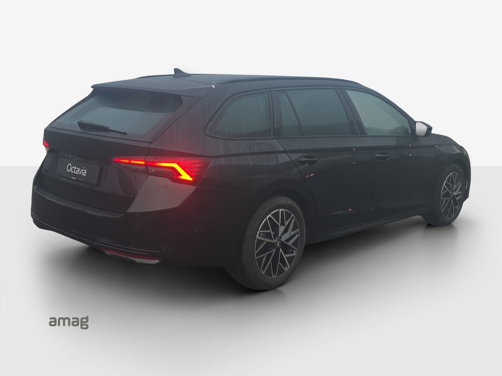 SKODA Octavia Combi 2.0 TSI DSG Sport Line 4x4-image-4