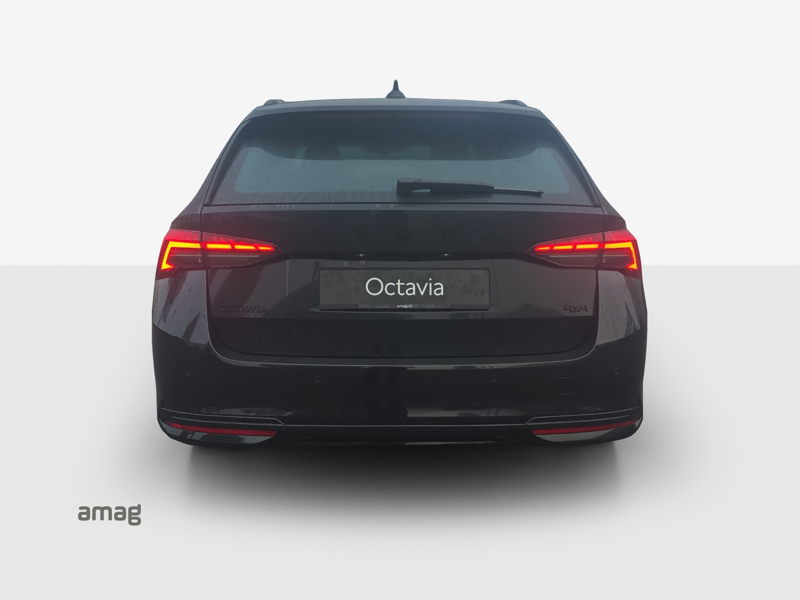 SKODA Octavia Combi 2.0 TSI DSG Sport Line 4x4-image-3