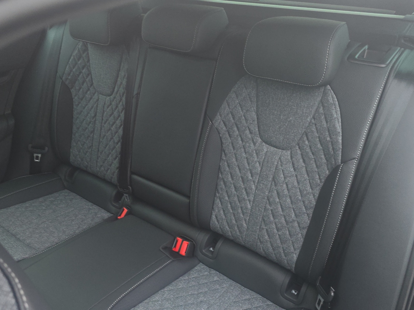 SKODA Octavia Combi 2.0 TSI DSG Sport Line 4x4-image-11