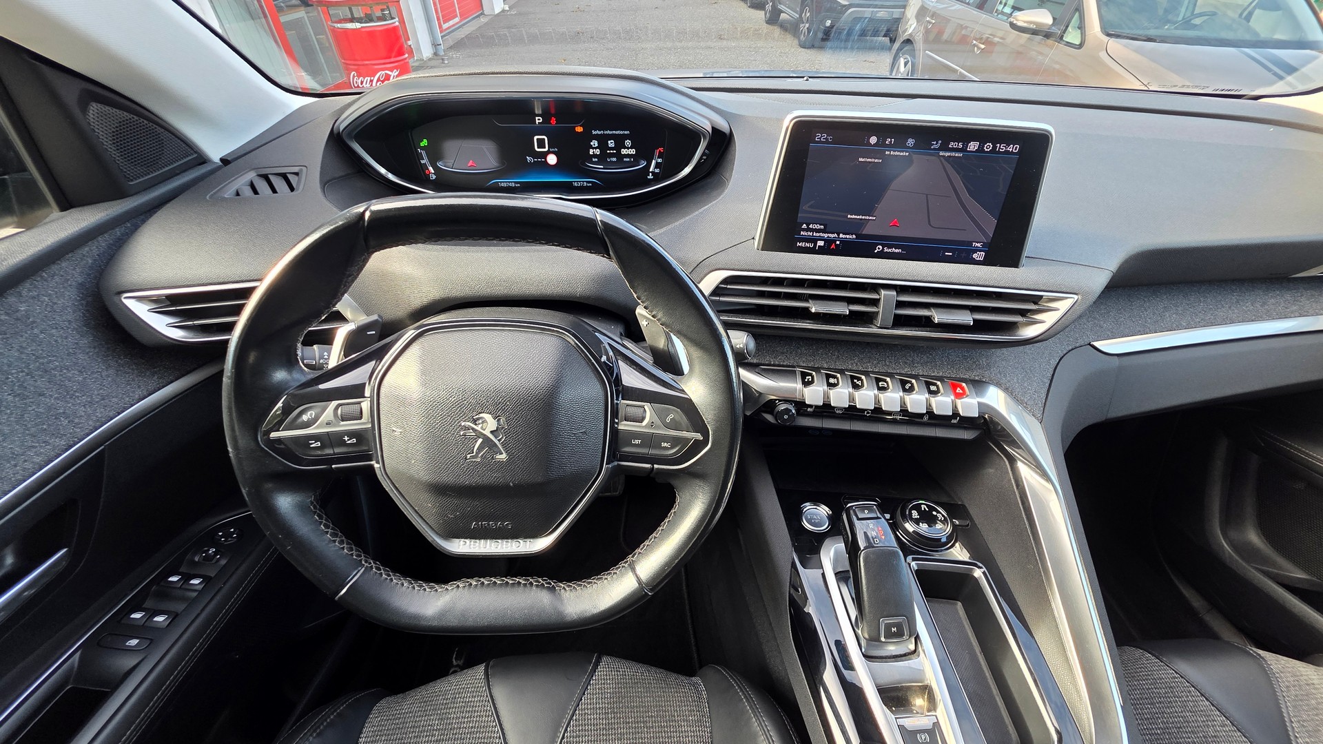 PEUGEOT 3008 1.5 BlueHDi Allure Automat-image-11