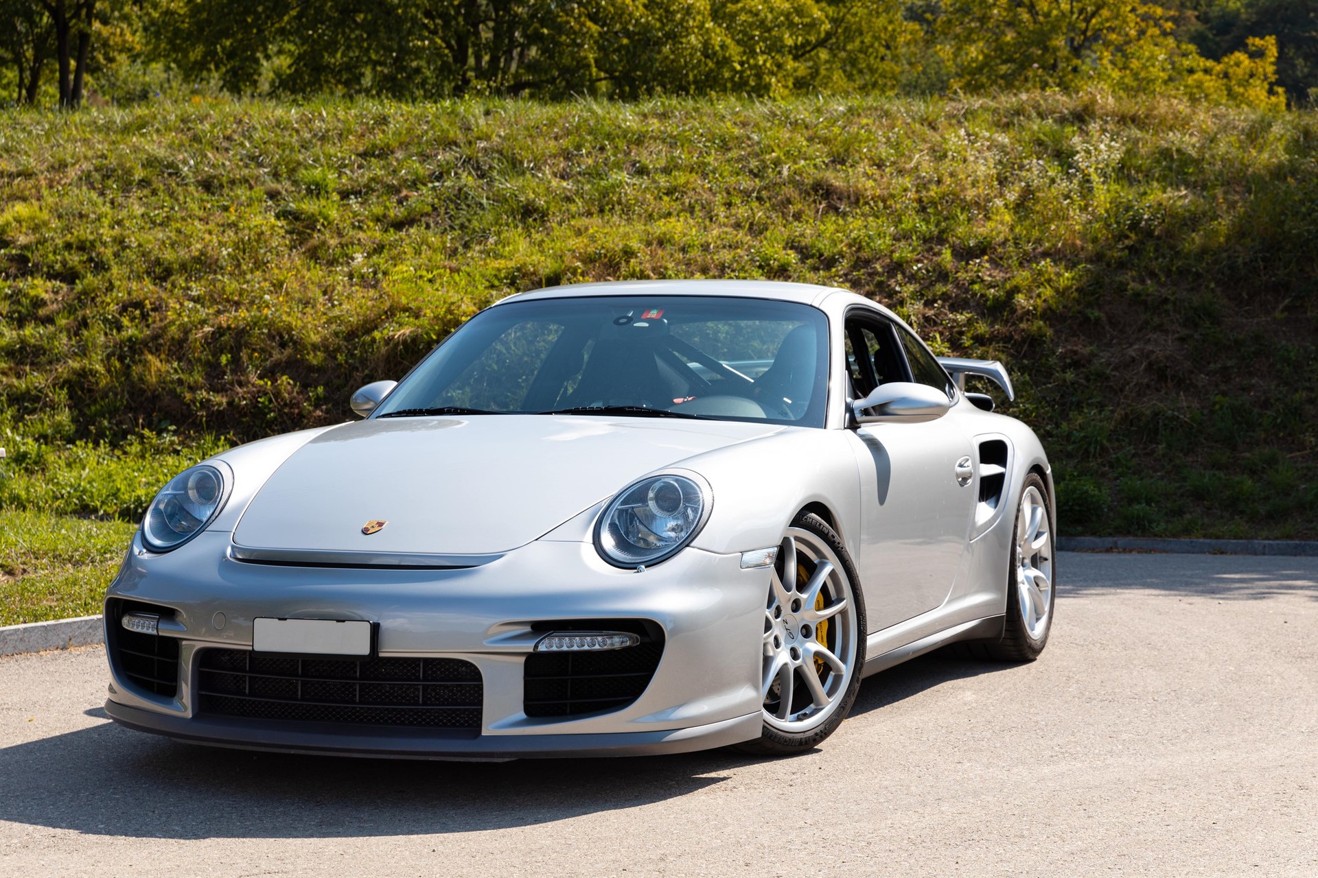 PORSCHE 911 GT2-image-3