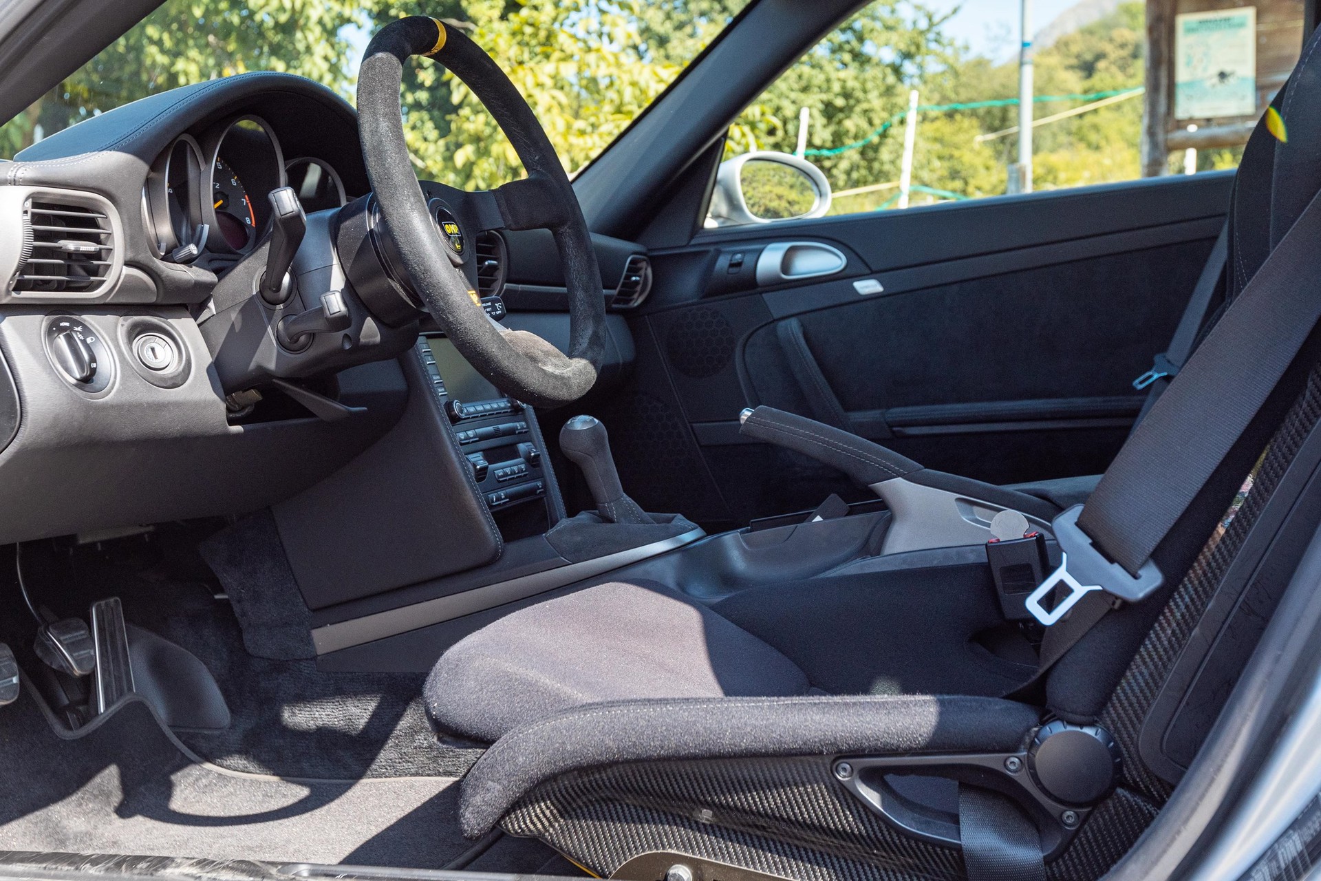 PORSCHE 911 GT2-image-4
