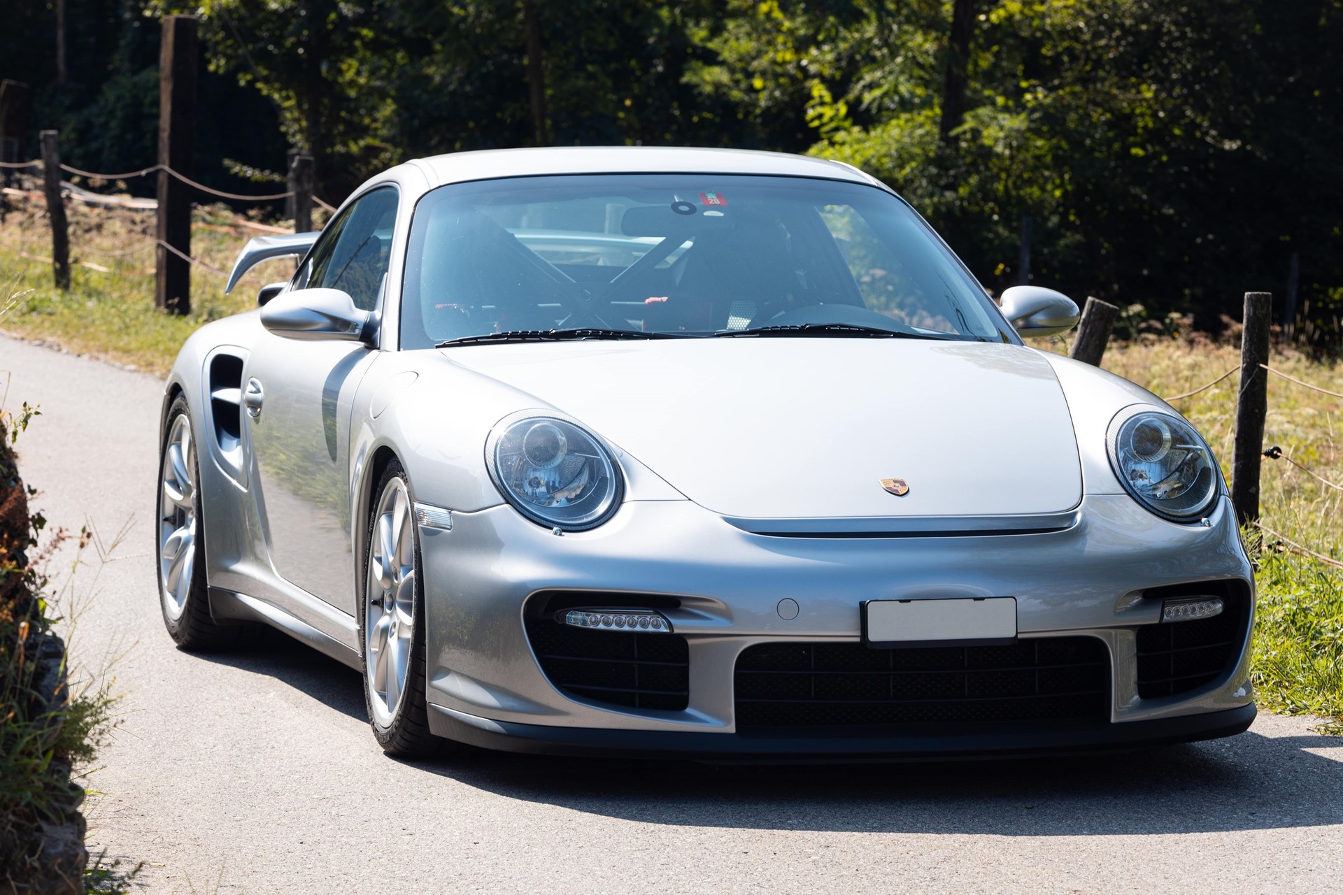 PORSCHE 911 GT2-image-9