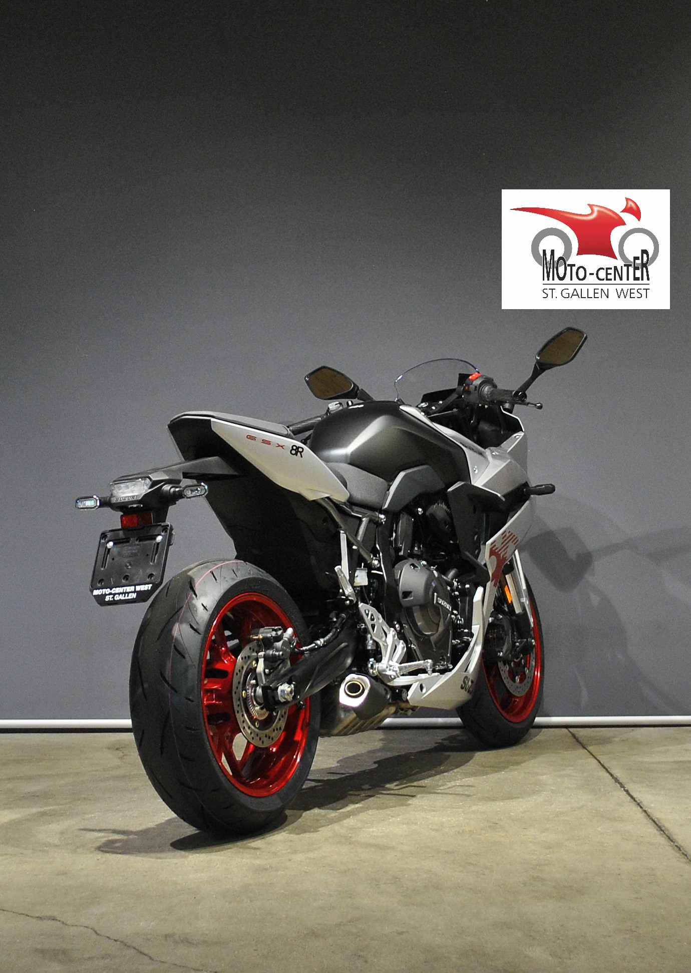 SUZUKI GSX 8 R-image-4