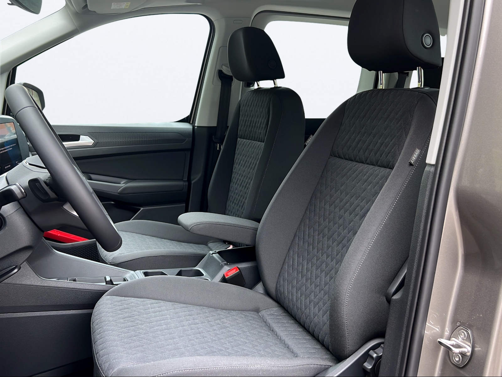 VW Caddy 1.5 TSI Life DSG-image-10