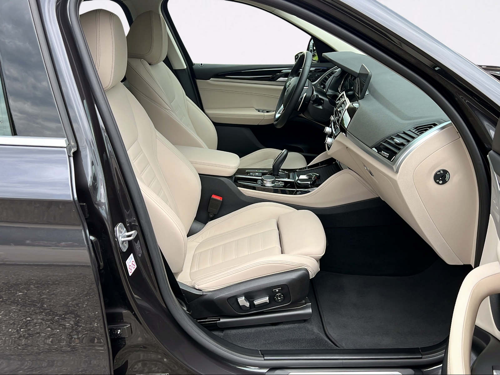 BMW X4 xDrive 30i xLine Steptronic-image-5