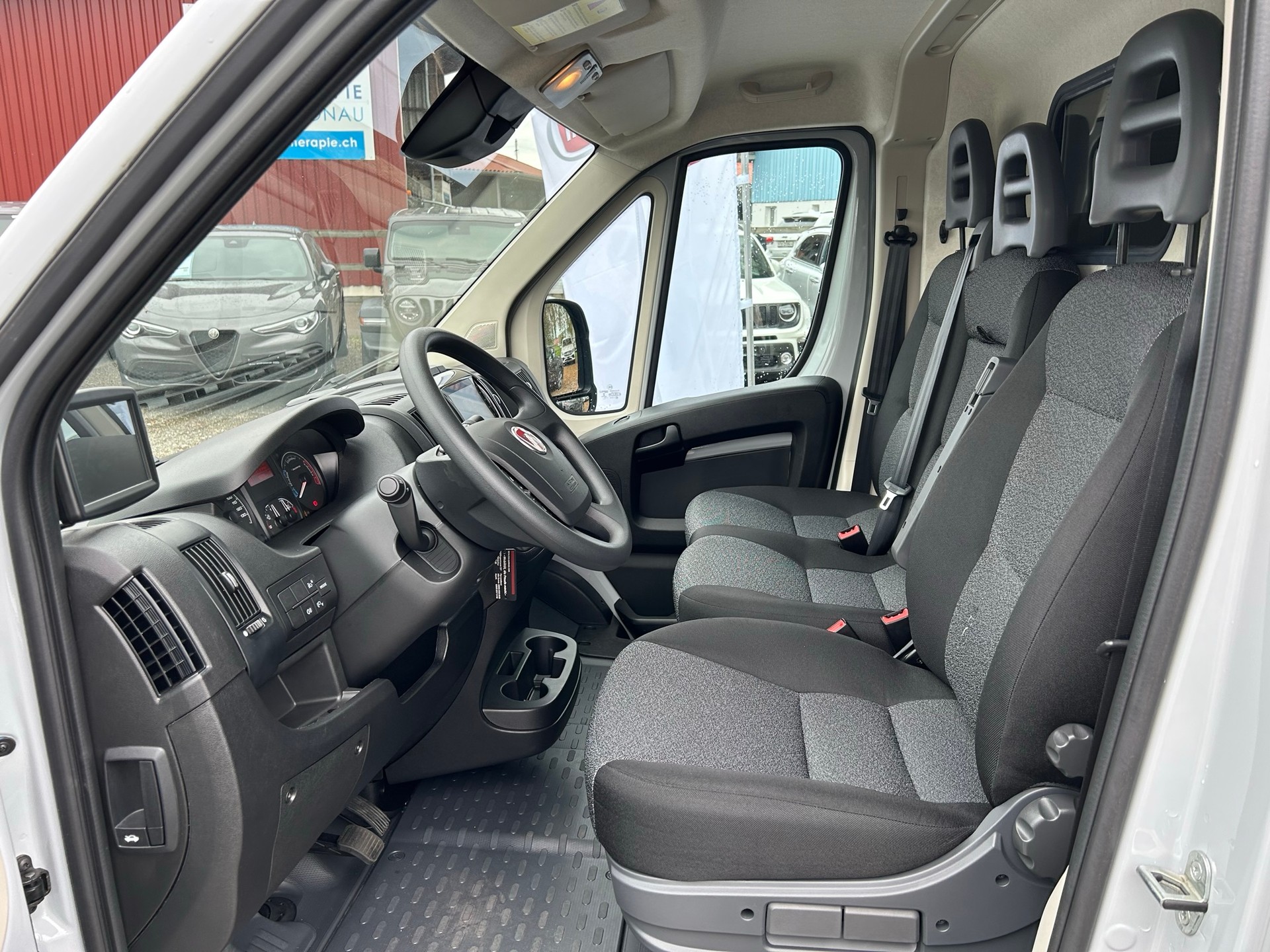 FIAT E-Ducato 47kWh L3H2-image-1