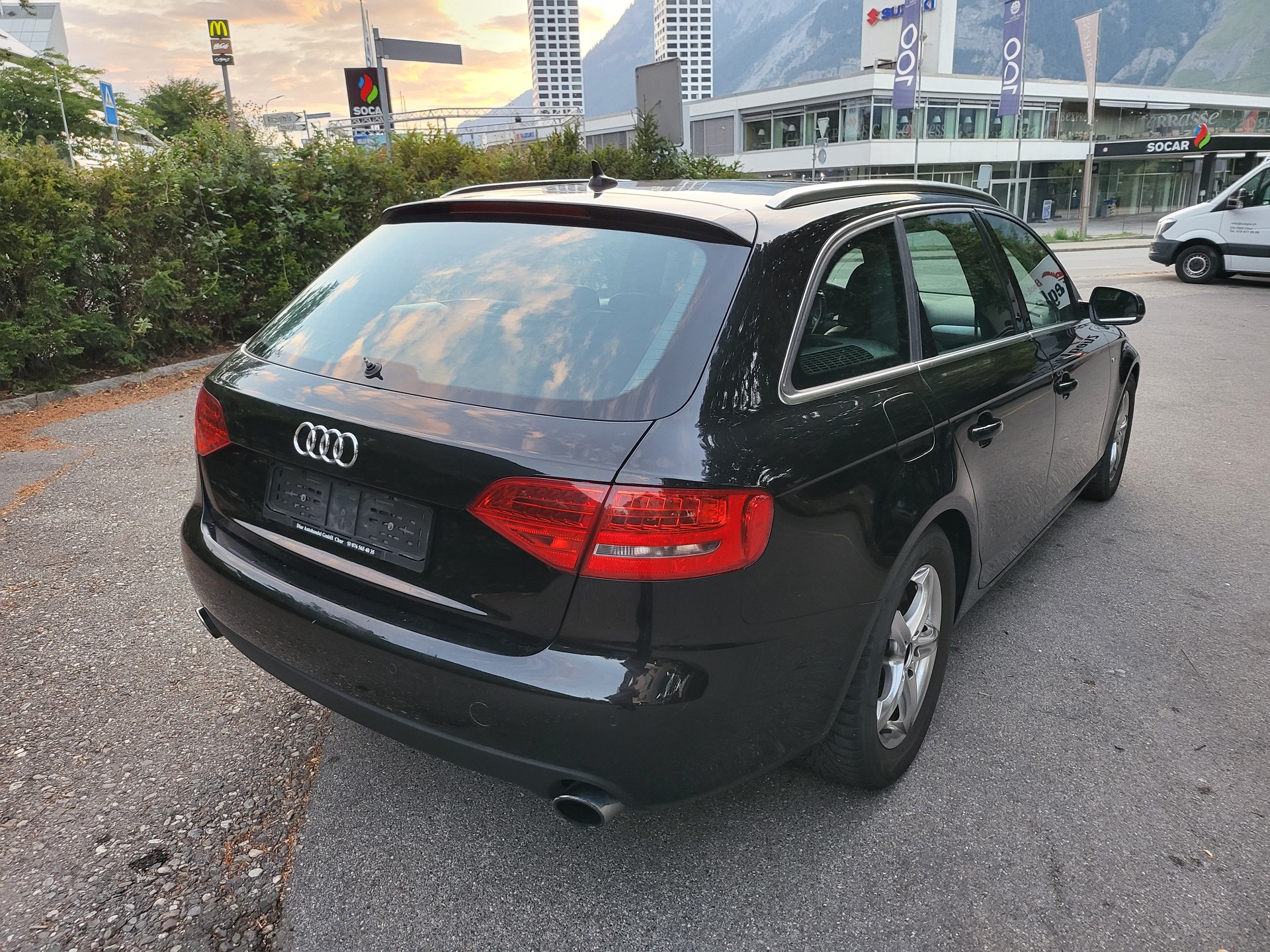 AUDI A4 Avant 2.0 TFSI quattro S-tronic-image-4