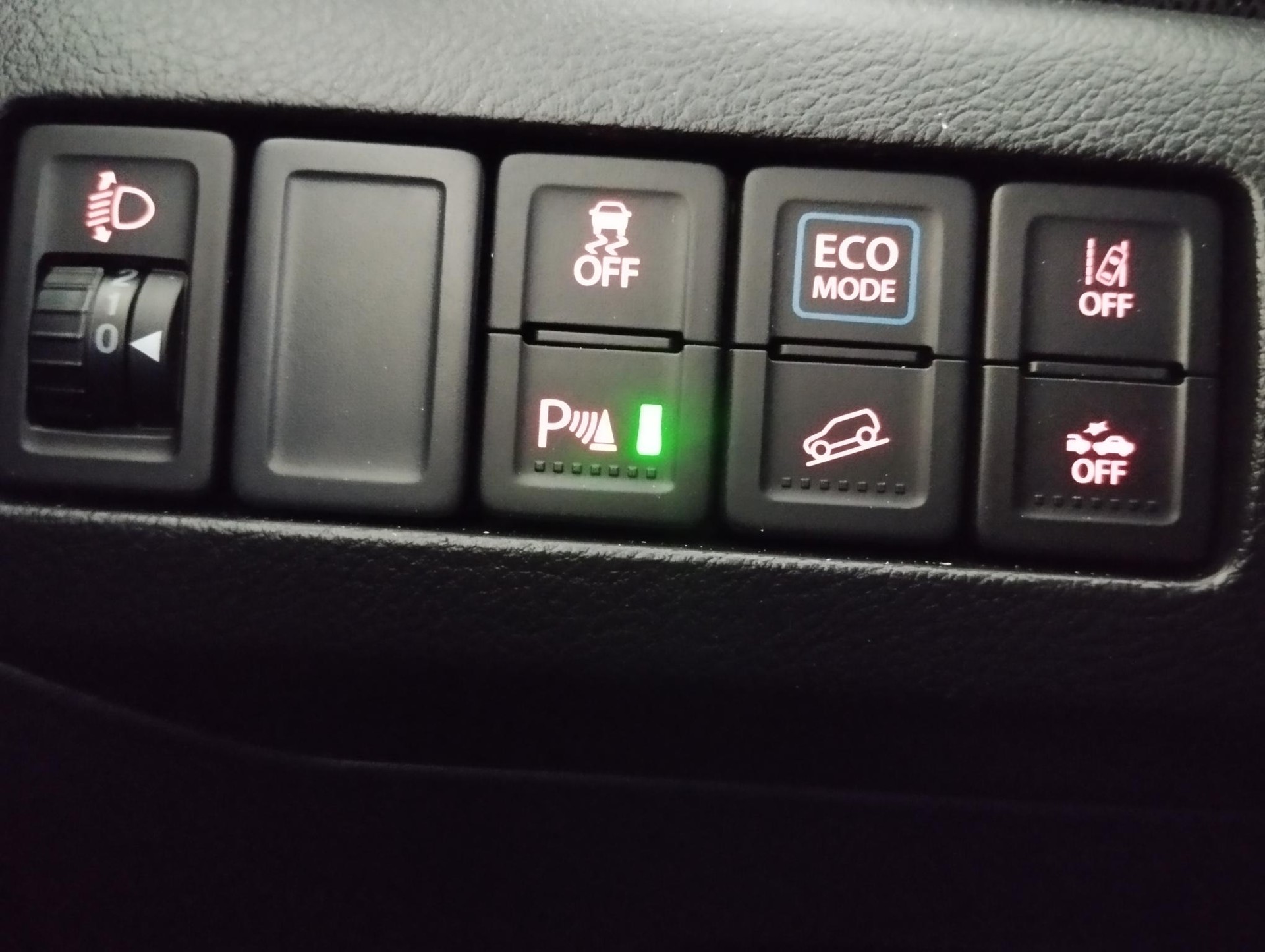 SUZUKI Vitara 1.5 Hybrid Piz Sulai Top 4x4 AGS-image-17