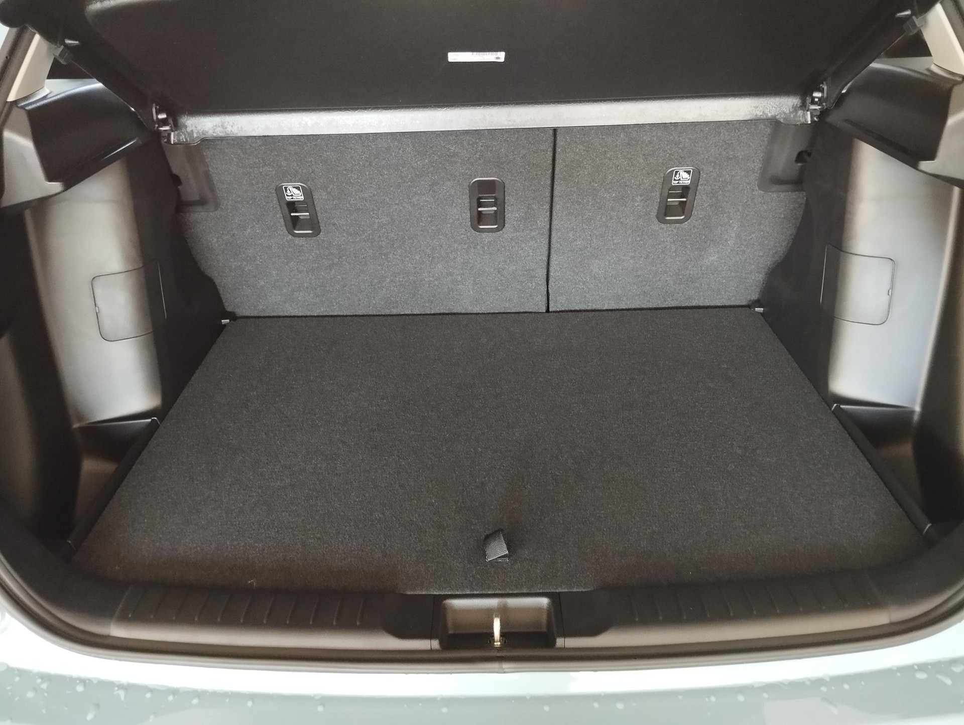 SUZUKI Vitara 1.5 Hybrid Piz Sulai Top 4x4 AGS-image-8