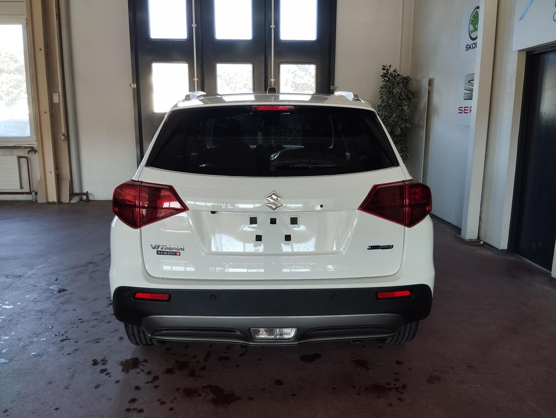 SUZUKI Vitara 1.5 Hybrid Piz Sulai Top 4x4 AGS-image-4