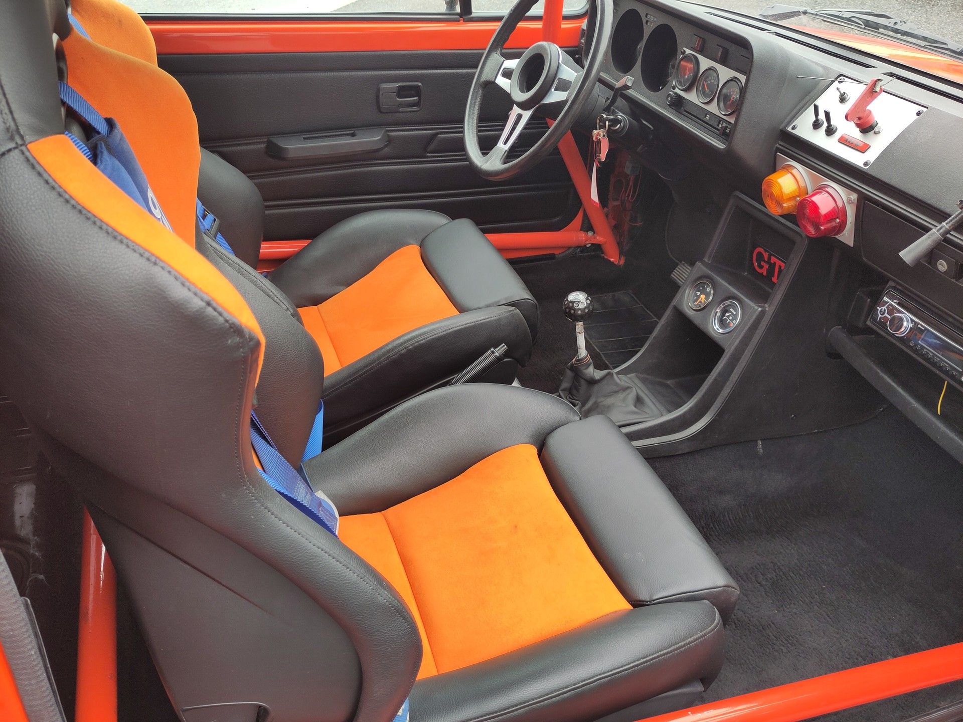 VW Golf 1800 GTI-image-5
