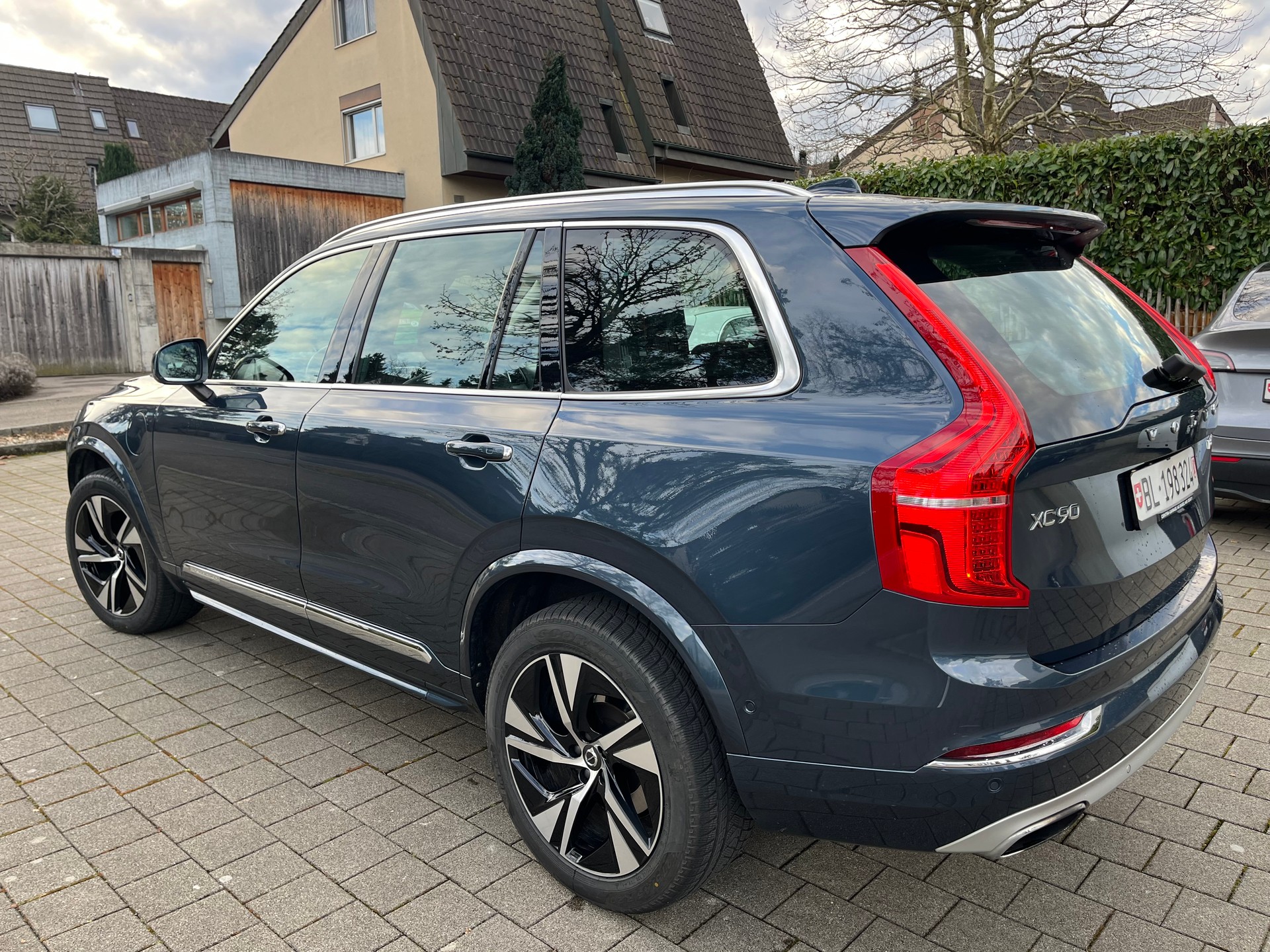 VOLVO XC90 T8 AWD Inscription Geartronic-image-2