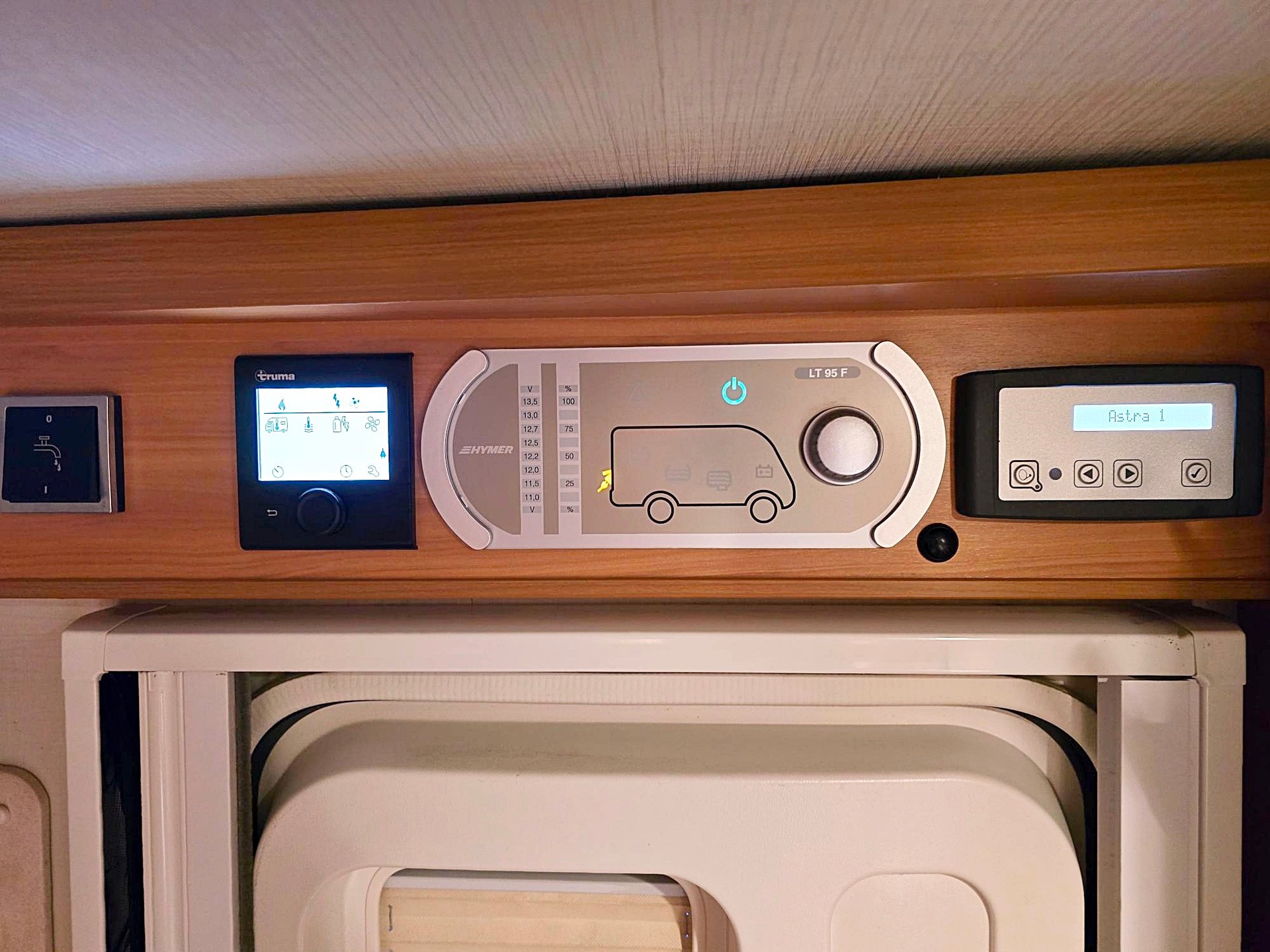 HYMER EXIS-I EX 688 2,3 DIESEL FIAT DUCATO MJ 130-image-15