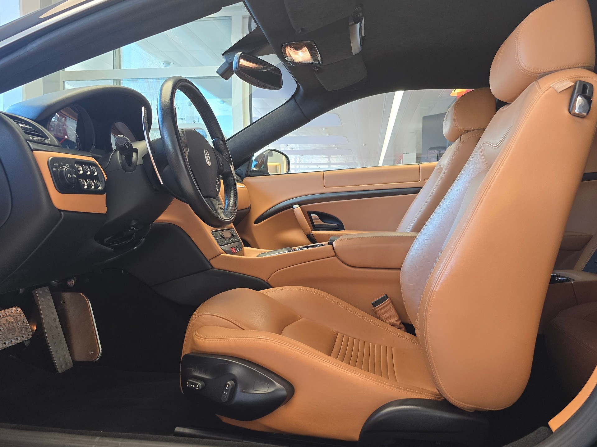 MASERATI GranTurismo S Cambiocorsa-image-9