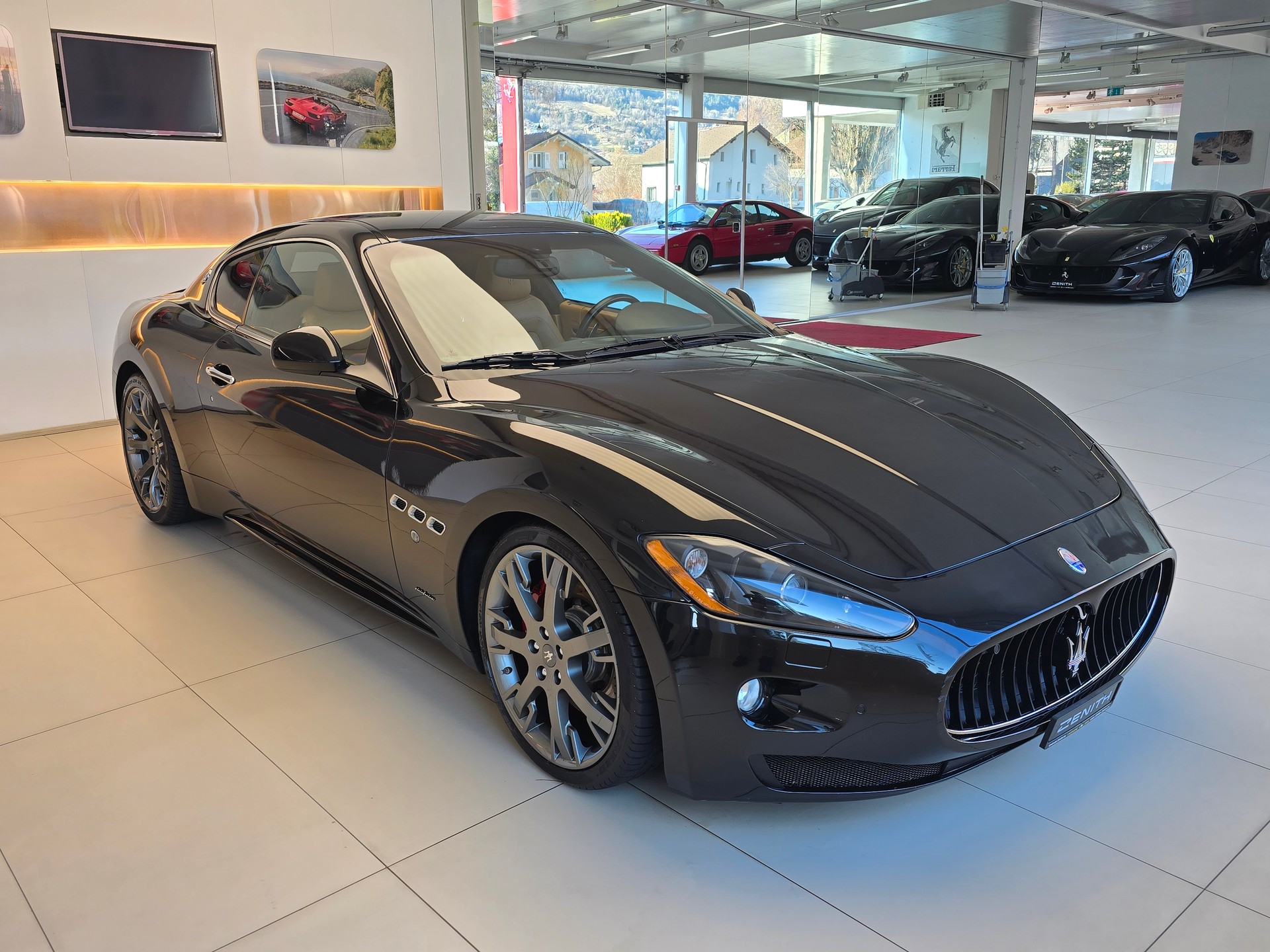 MASERATI GranTurismo S Cambiocorsa-image-2