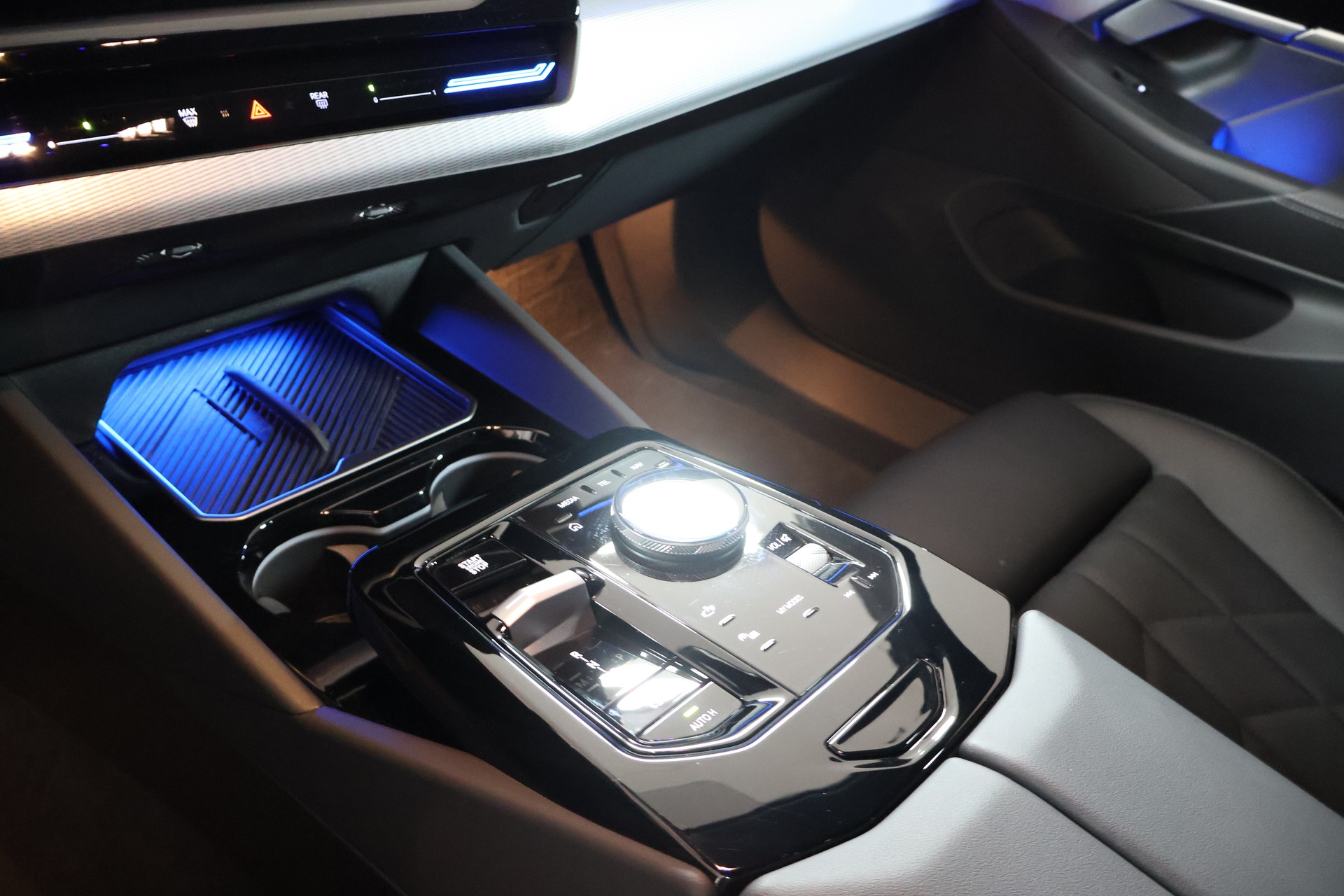 BMW 520d xDrive 48V Touring Pure M Sport Edition-image-10