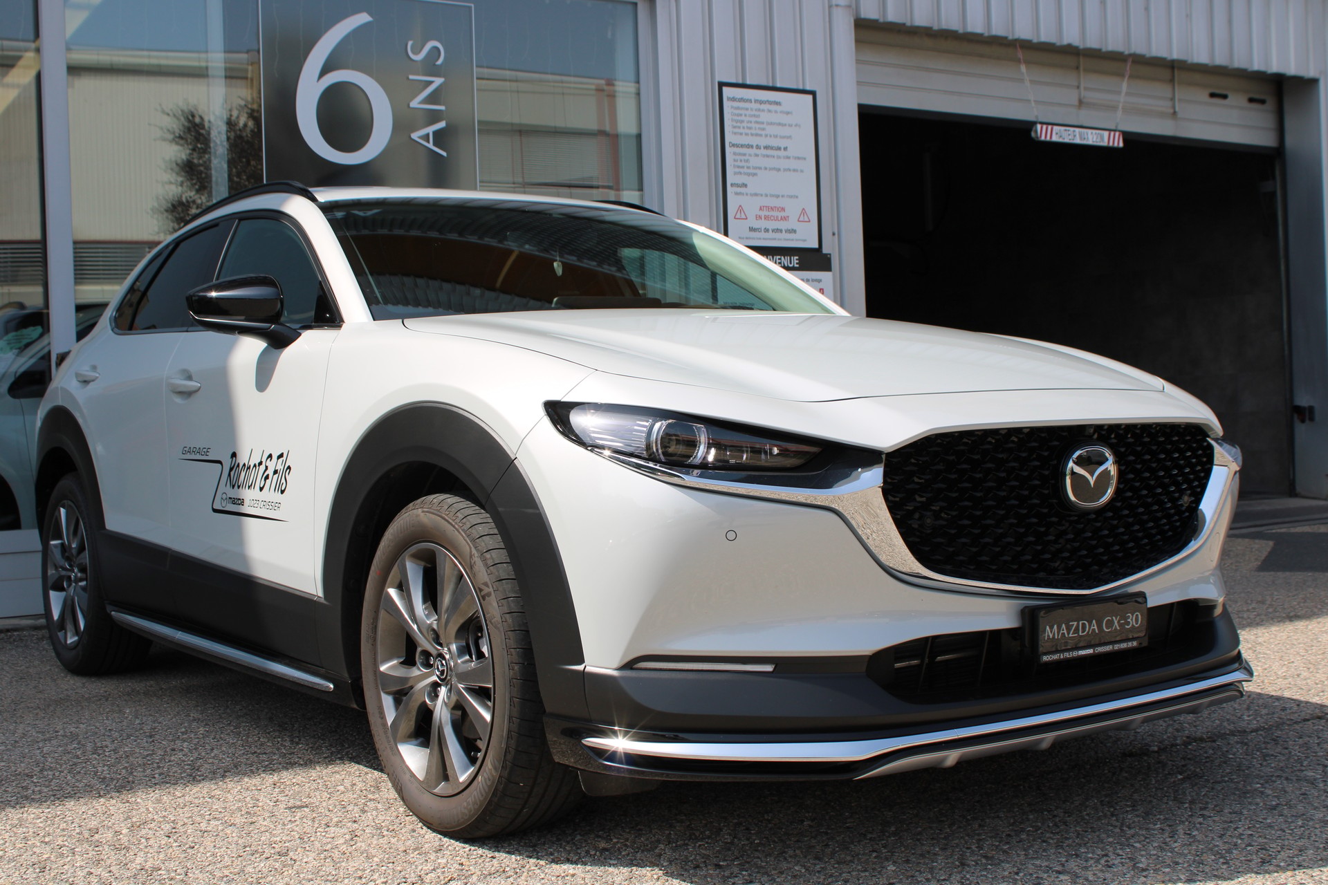 MAZDA CX-30 SKYACTIV-X 186 M Hybrid Takumi AWD-showroom-element-2