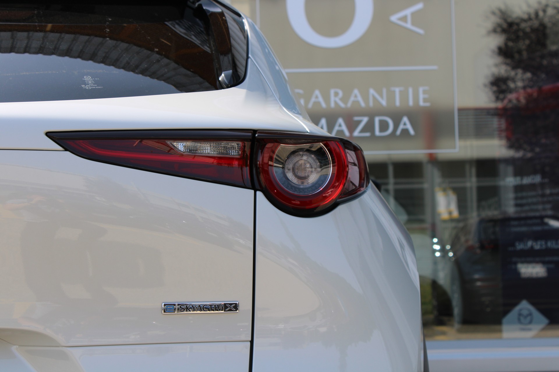 MAZDA CX-30 SKYACTIV-X 186 M Hybrid Takumi AWD-image-8