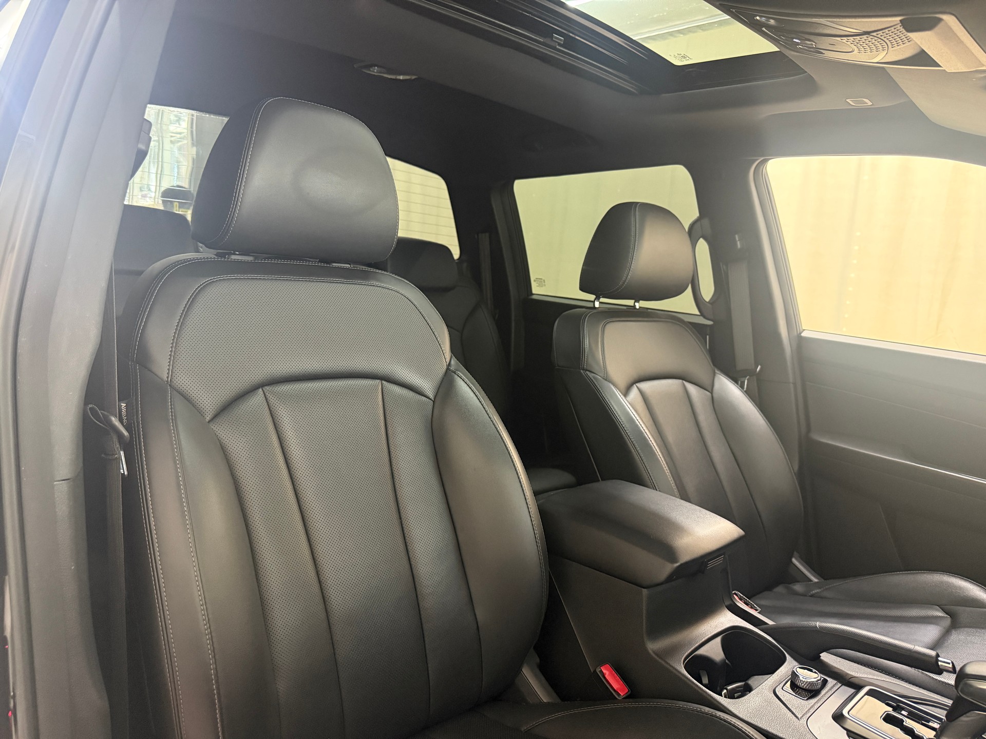KGM-SsangYong Grand Musso 2.2 Sapphire 4WD A-image-16