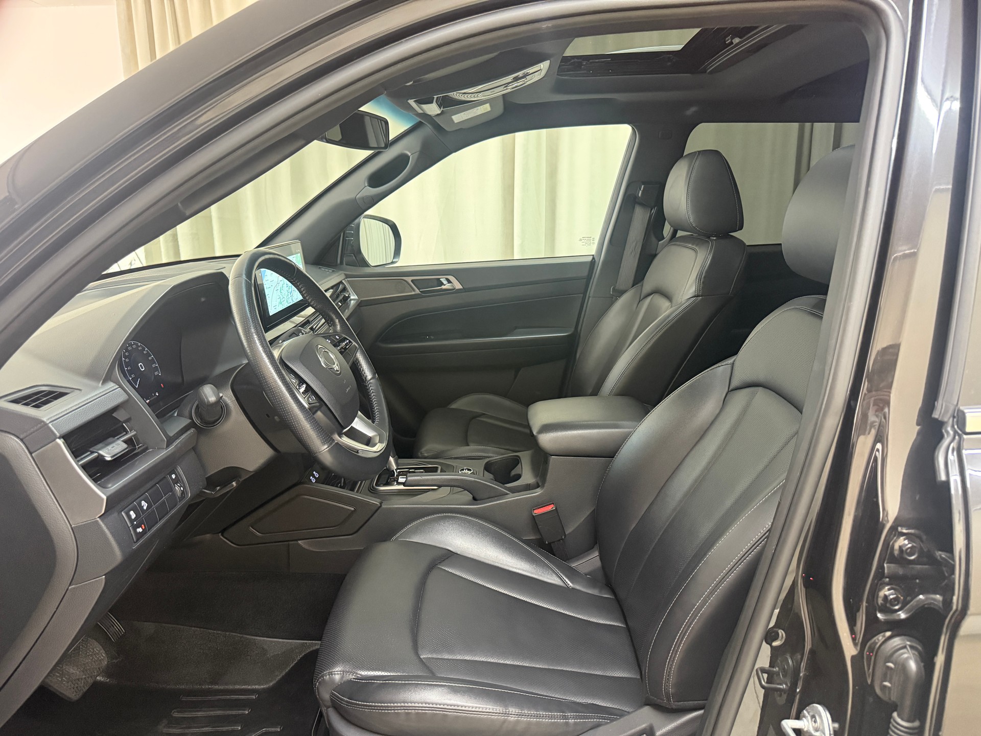 KGM-SsangYong Grand Musso 2.2 Sapphire 4WD A-image-6