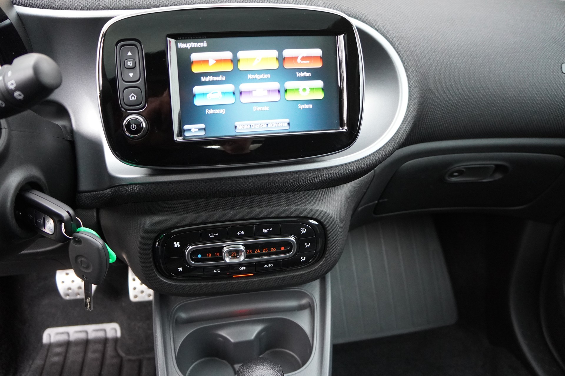 SMART fortwo EQ PRIME-image-13