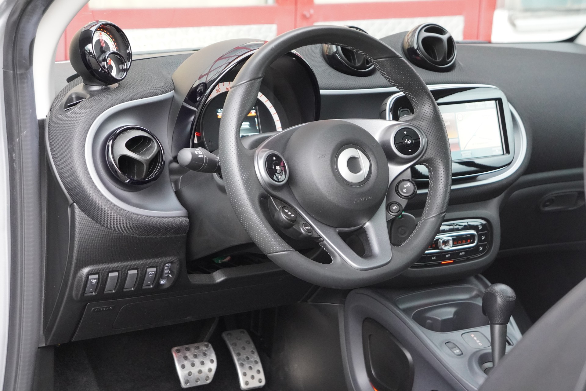SMART fortwo EQ PRIME-image-6
