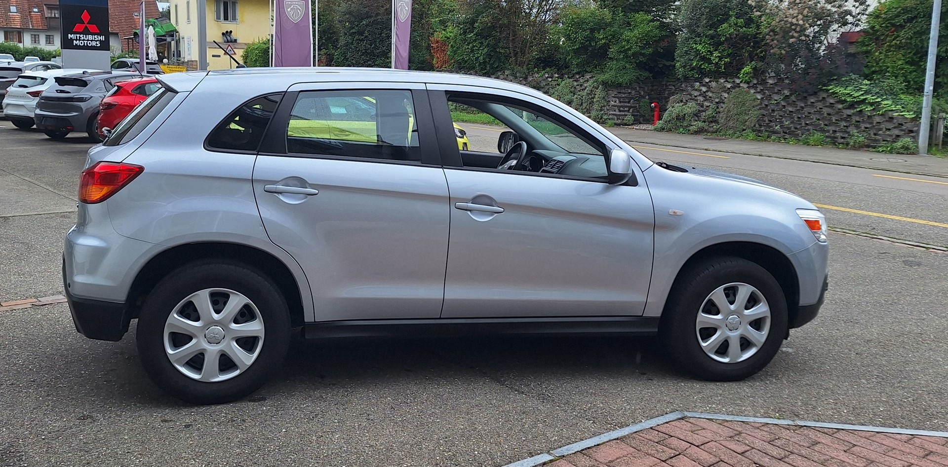 MITSUBISHI ASX 1.6 Super Jubilé 2WD-image-3