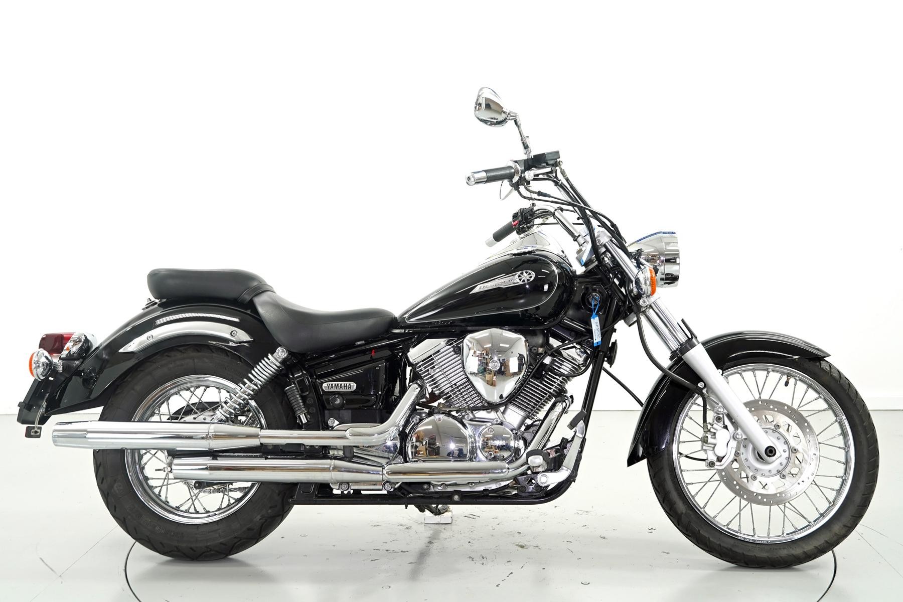 YAMAHA XVS 125-showroom-element-3
