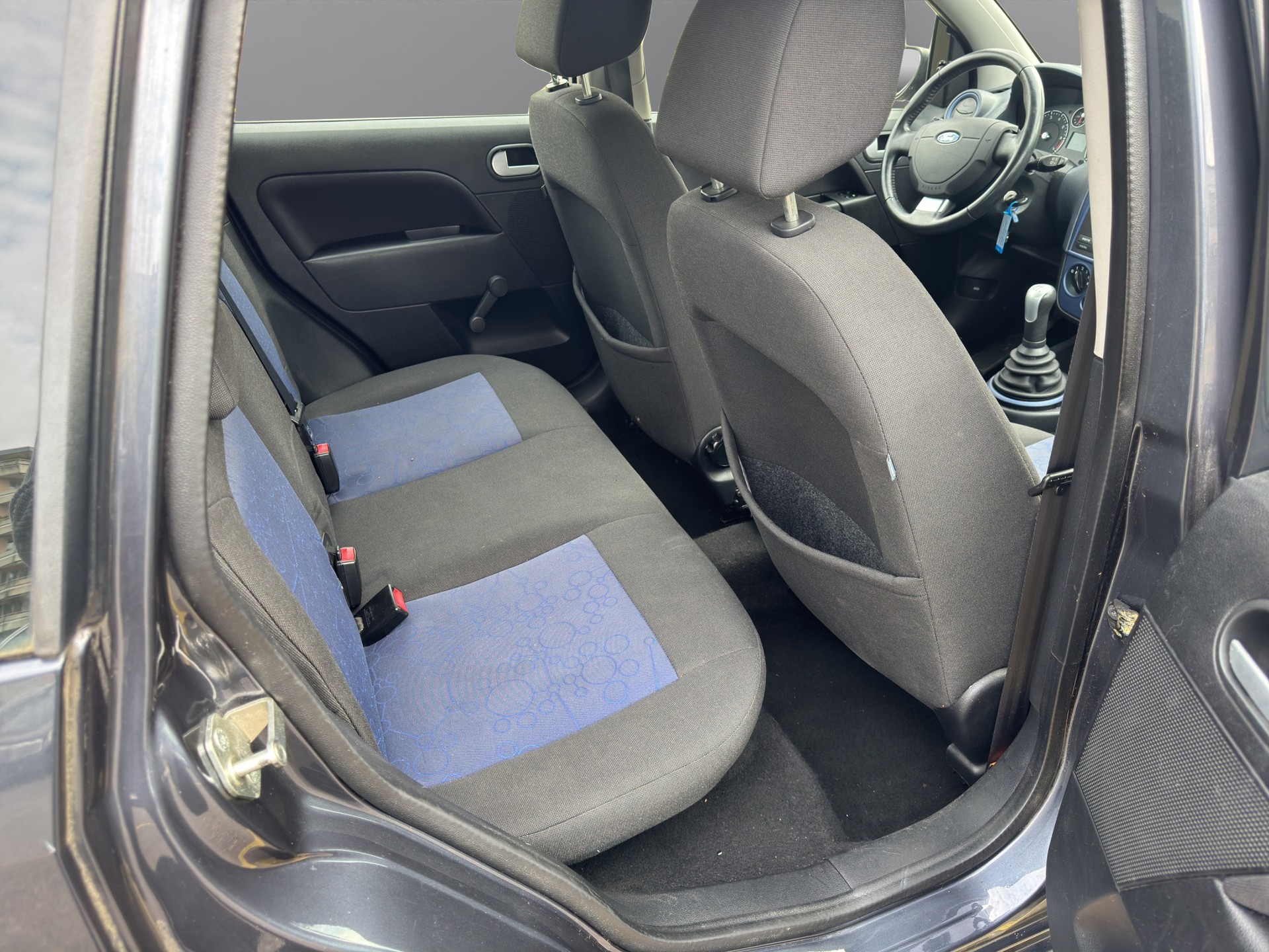 FORD Fiesta 1.4 16V Trend-image-8