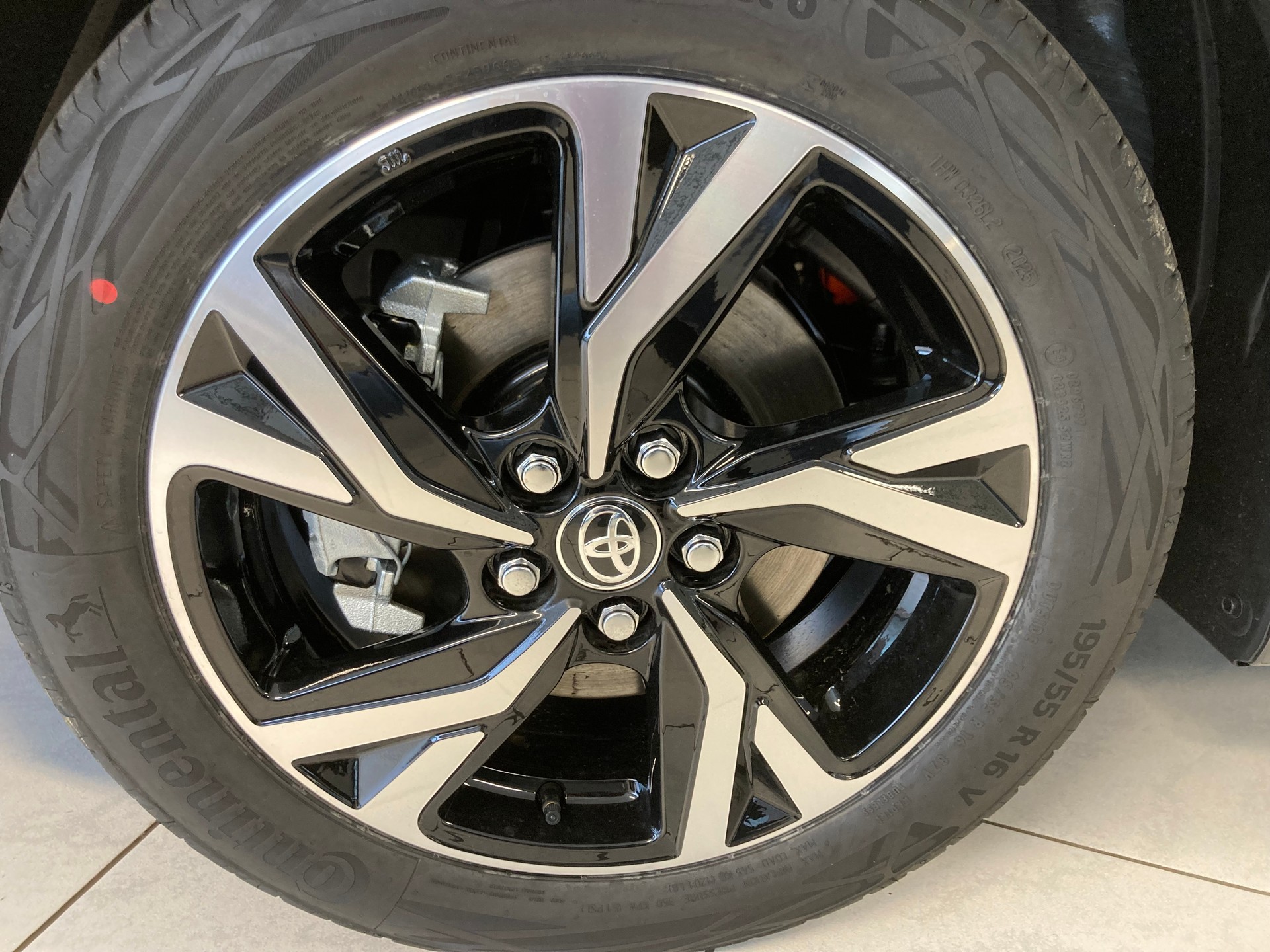 TOYOTA Yaris 1.5 Trend Plus e-CVT-image-13