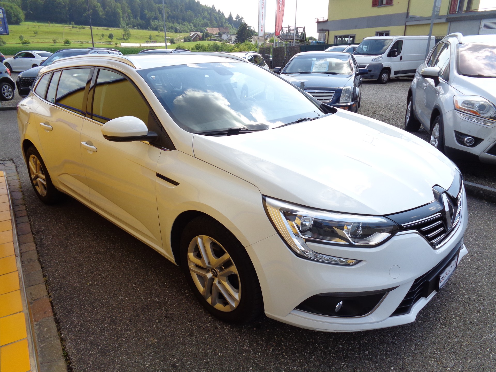 RENAULT Mégane Grandtour 1.5 dCi Business EDC-image-4