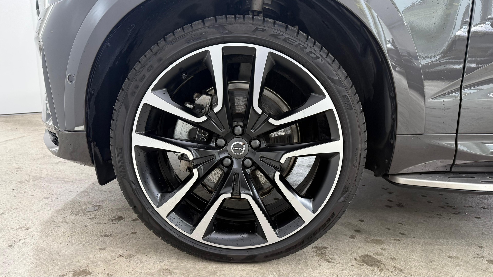 VOLVO XC60 2.0 T8 TE Ultra Dark eAWD-image-7