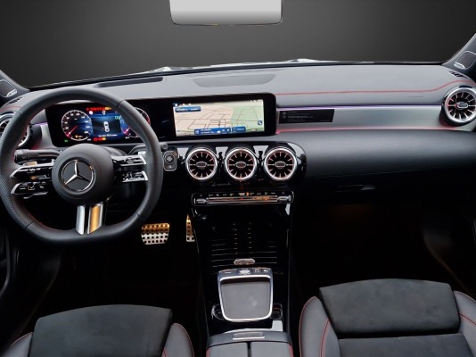 MERCEDES-BENZ CLA 220 d 8G-DCT-image-8
