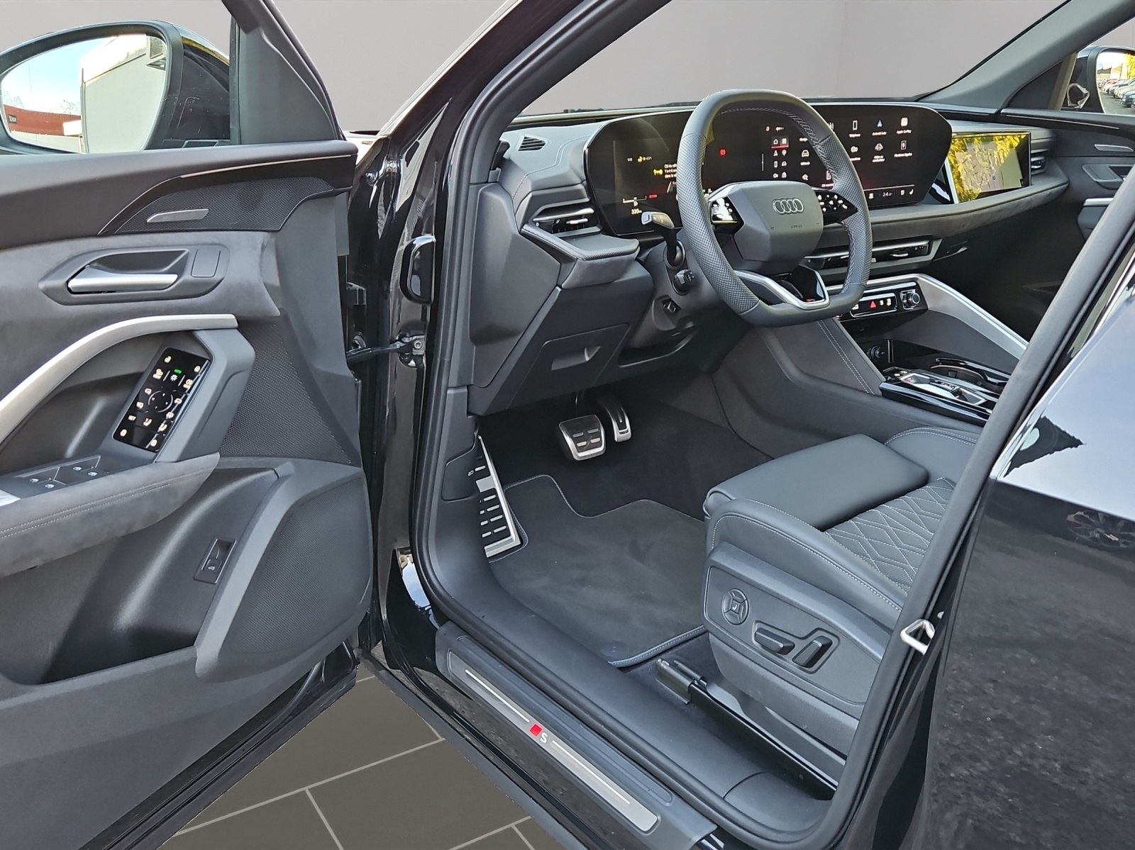 AUDI SQ5 TFSI quattro S-tronic-image-8