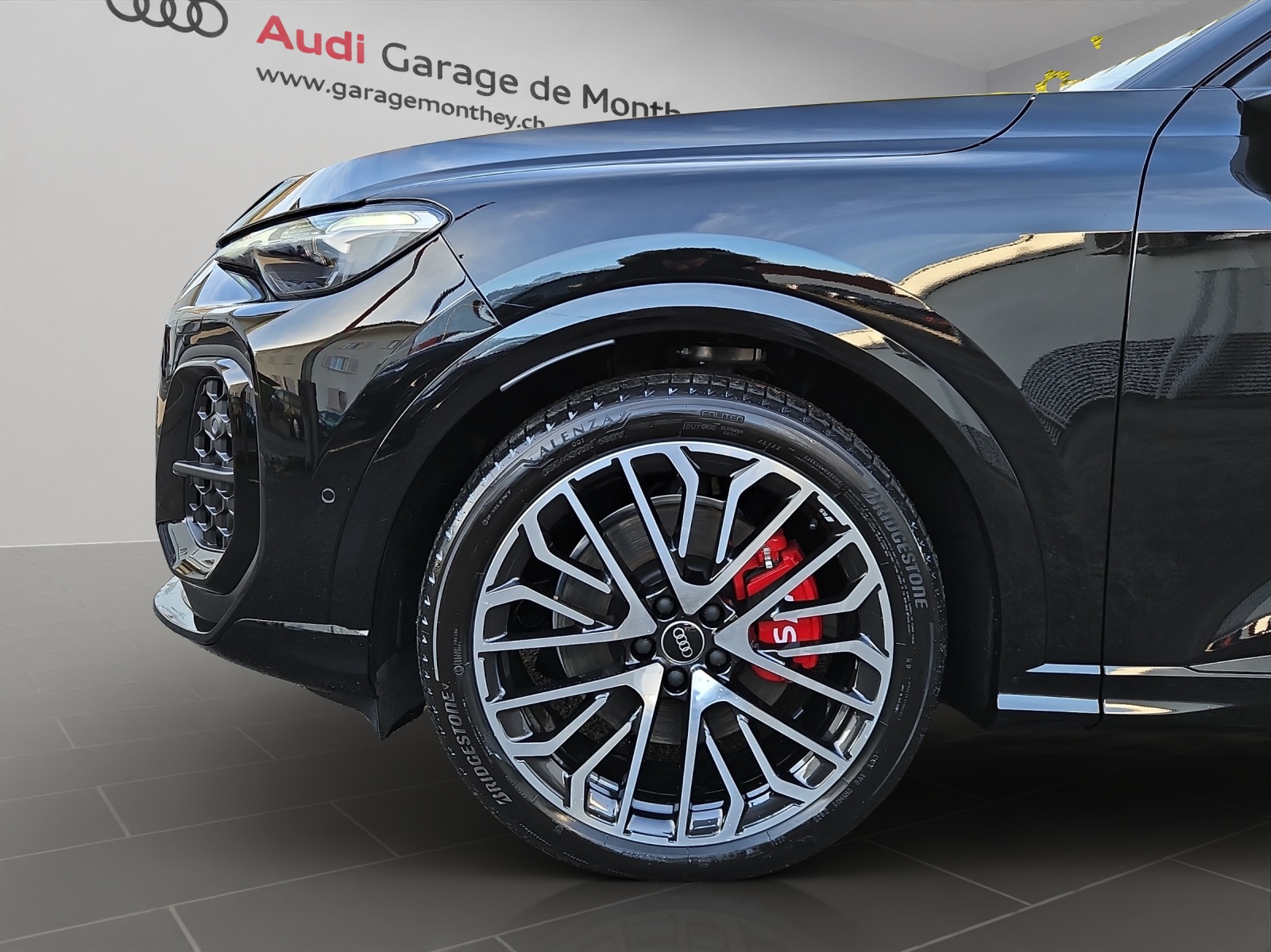 AUDI SQ5 TFSI quattro S-tronic-image-7